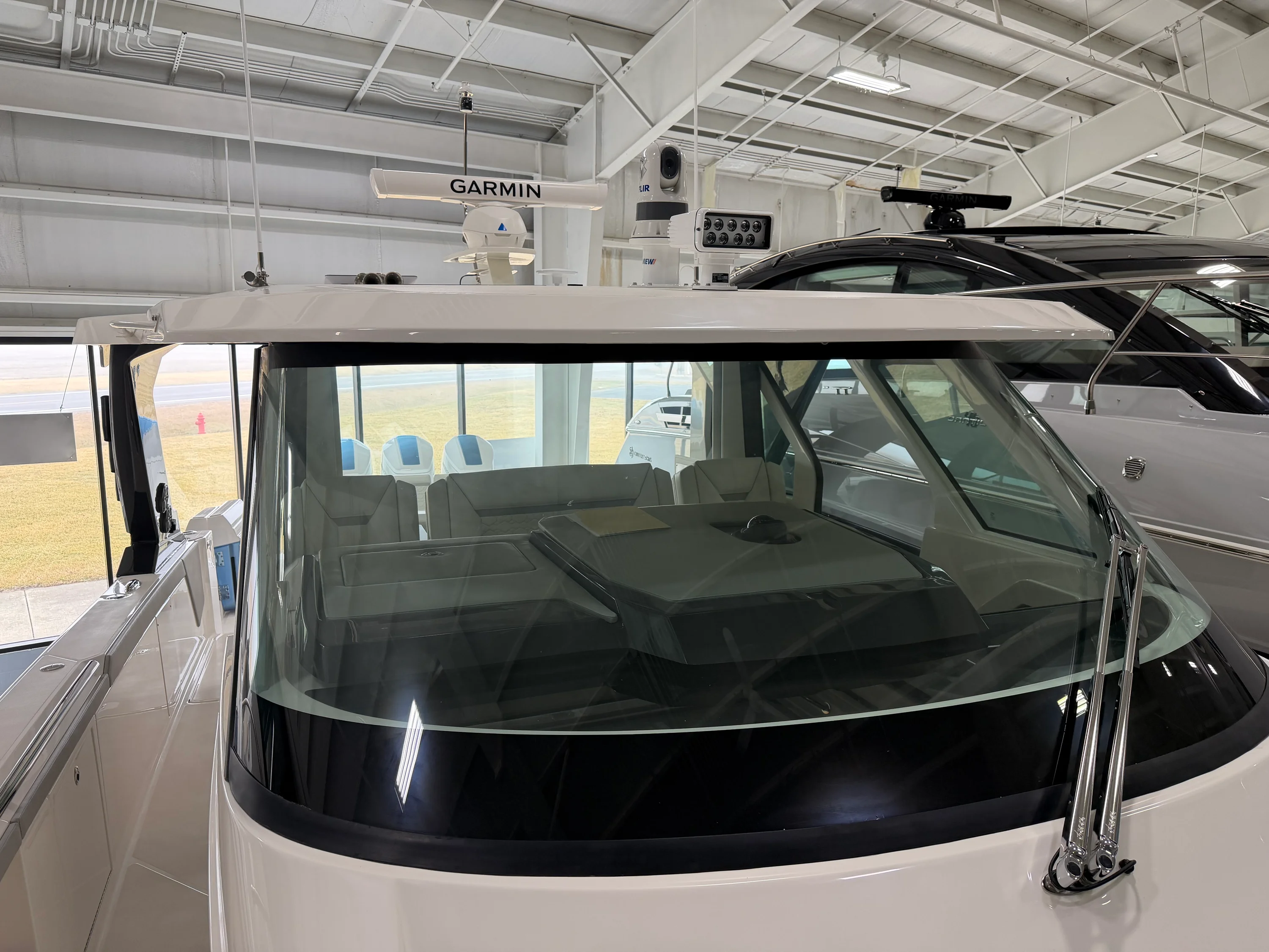 2026 Tiara Yachts 48LS Image Thumbnail #28