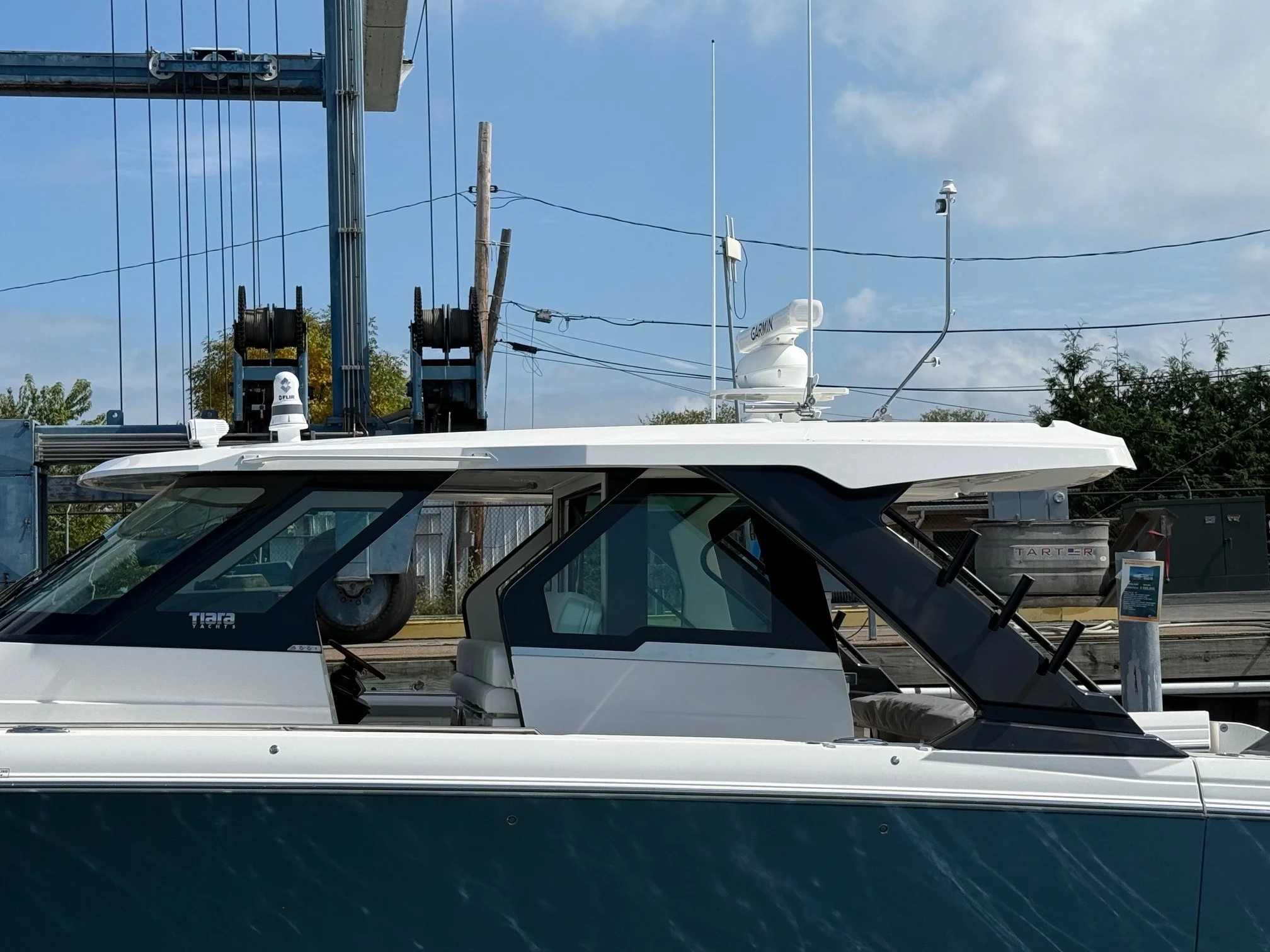 2026 Tiara Yachts 48LS Image Thumbnail #2