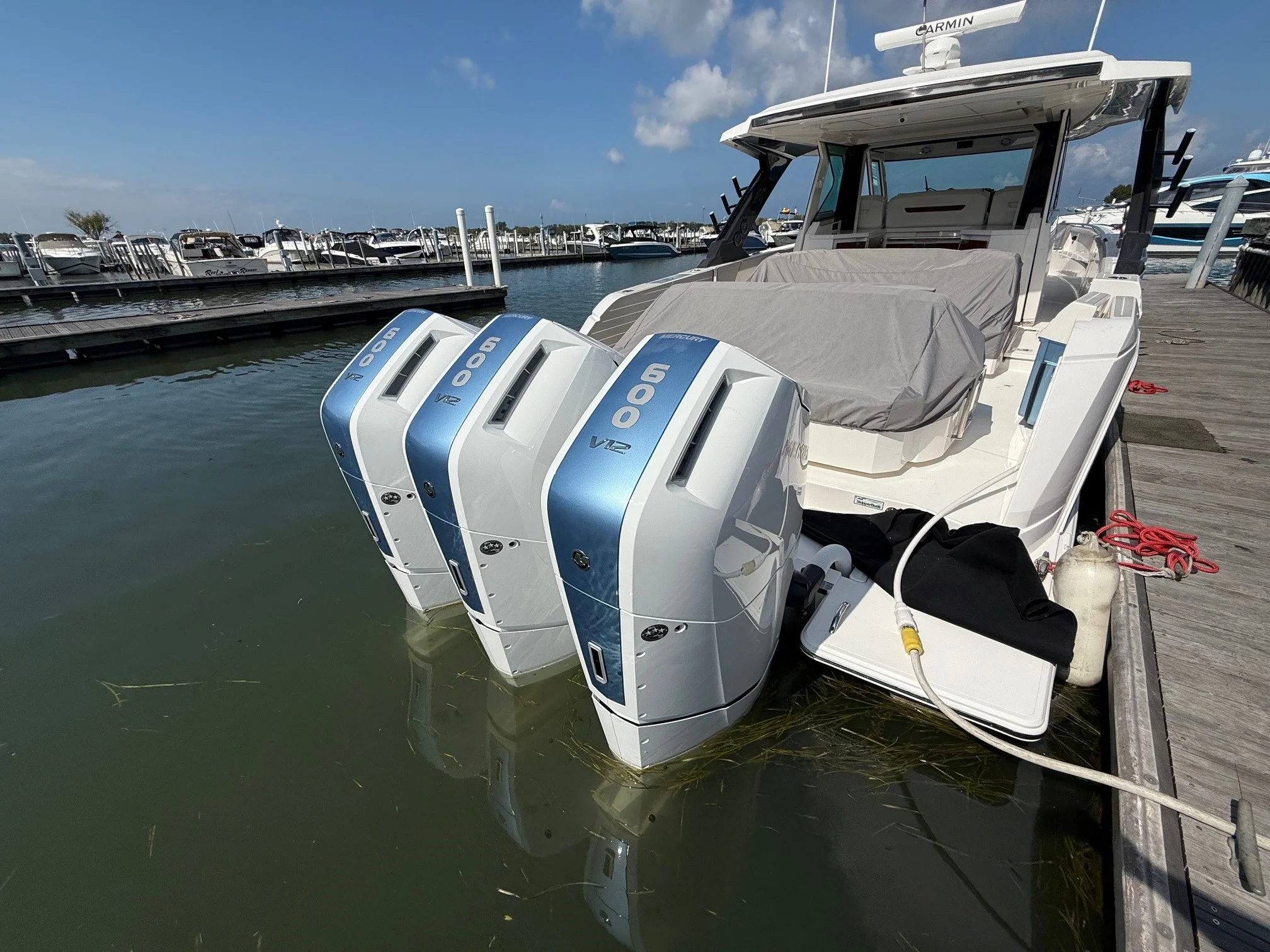 2026 Tiara Yachts 48LS Image Thumbnail #4