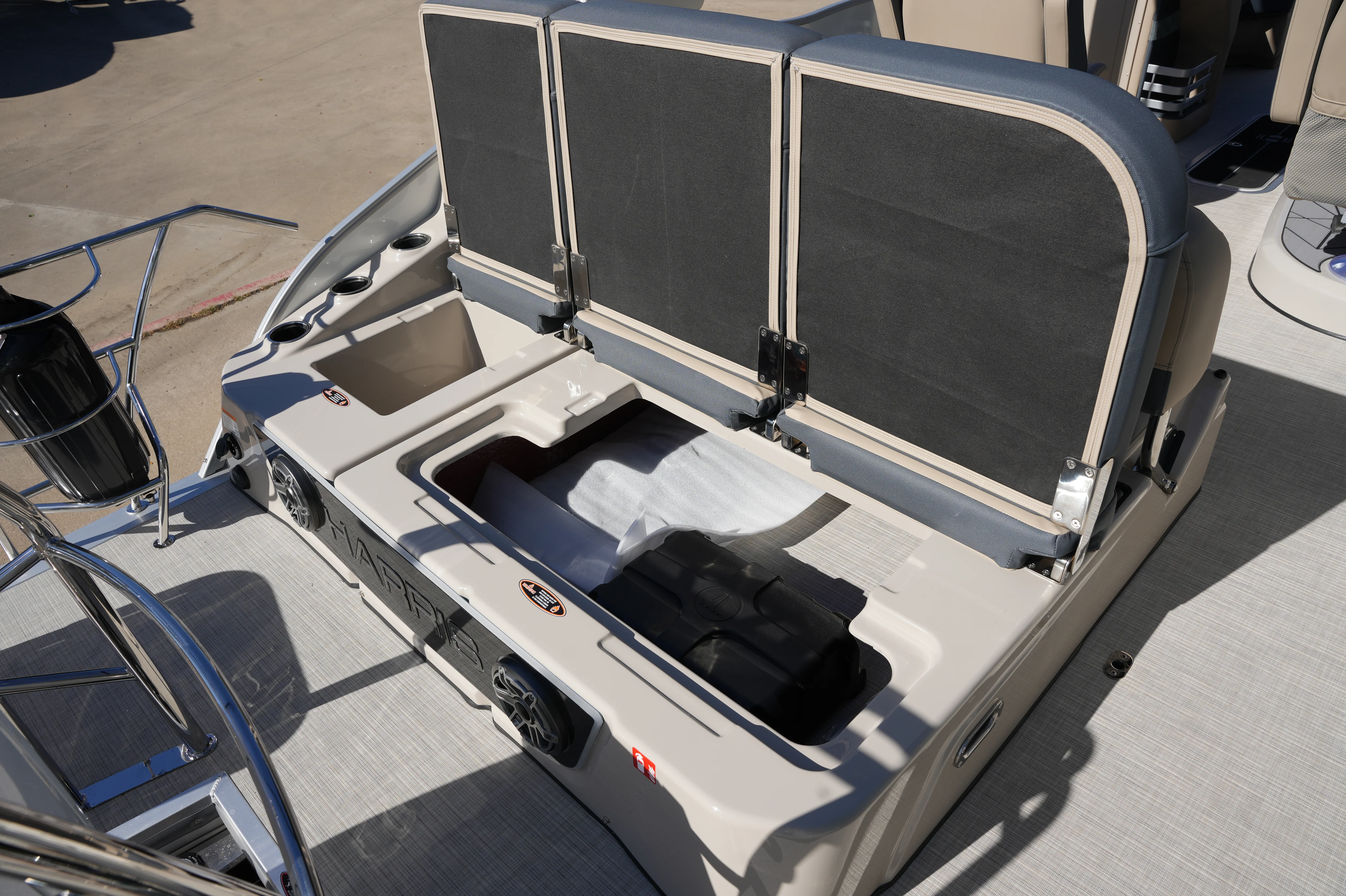 2026 Harris Grand Mariner 230 Image Thumbnail #13