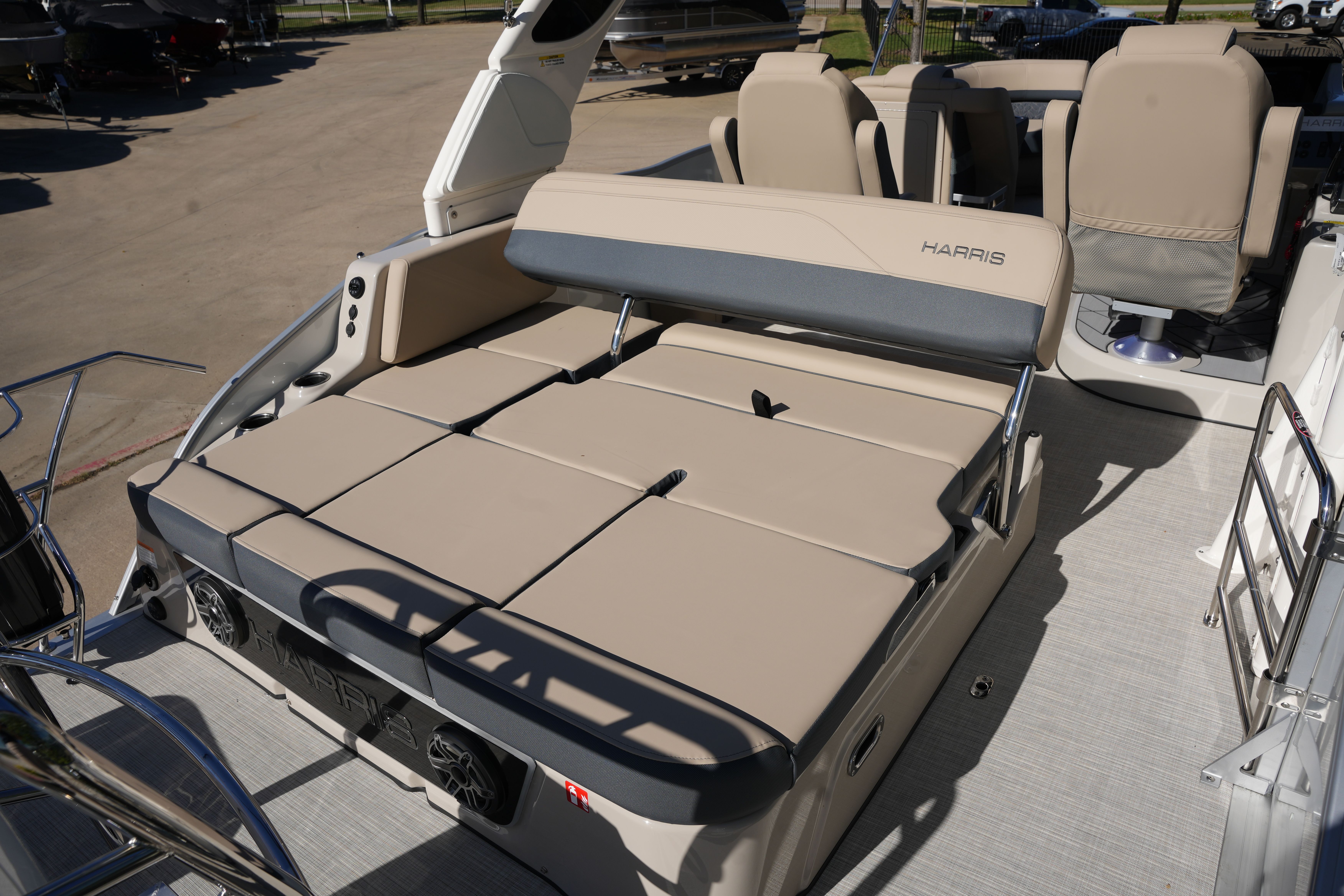 2026 Harris Grand Mariner 230 Image Thumbnail #15