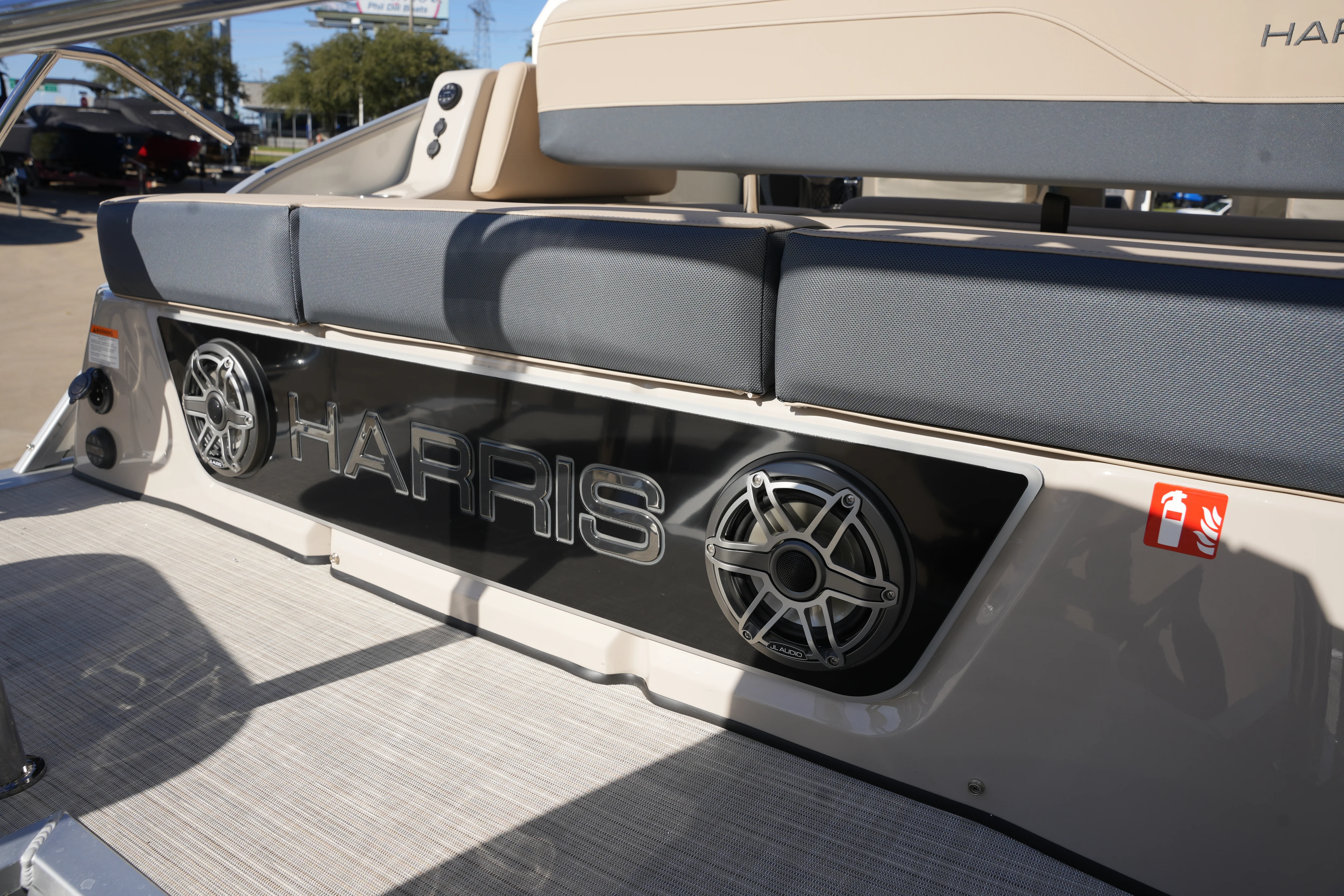 2026 Harris Grand Mariner 230 Image Thumbnail #10