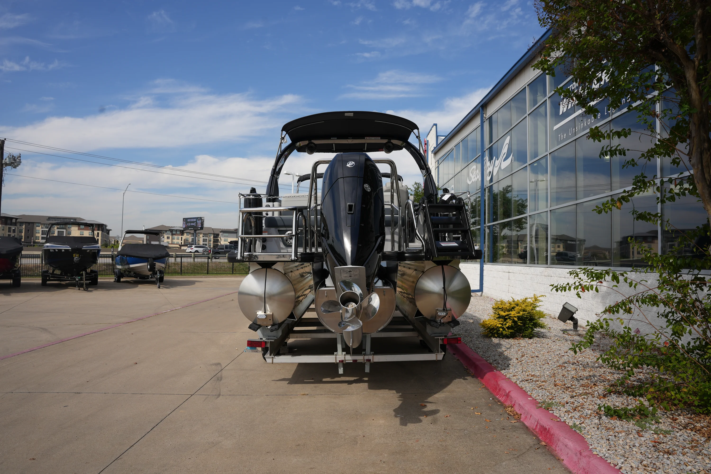 2026 Harris Grand Mariner 230 Image Thumbnail #3