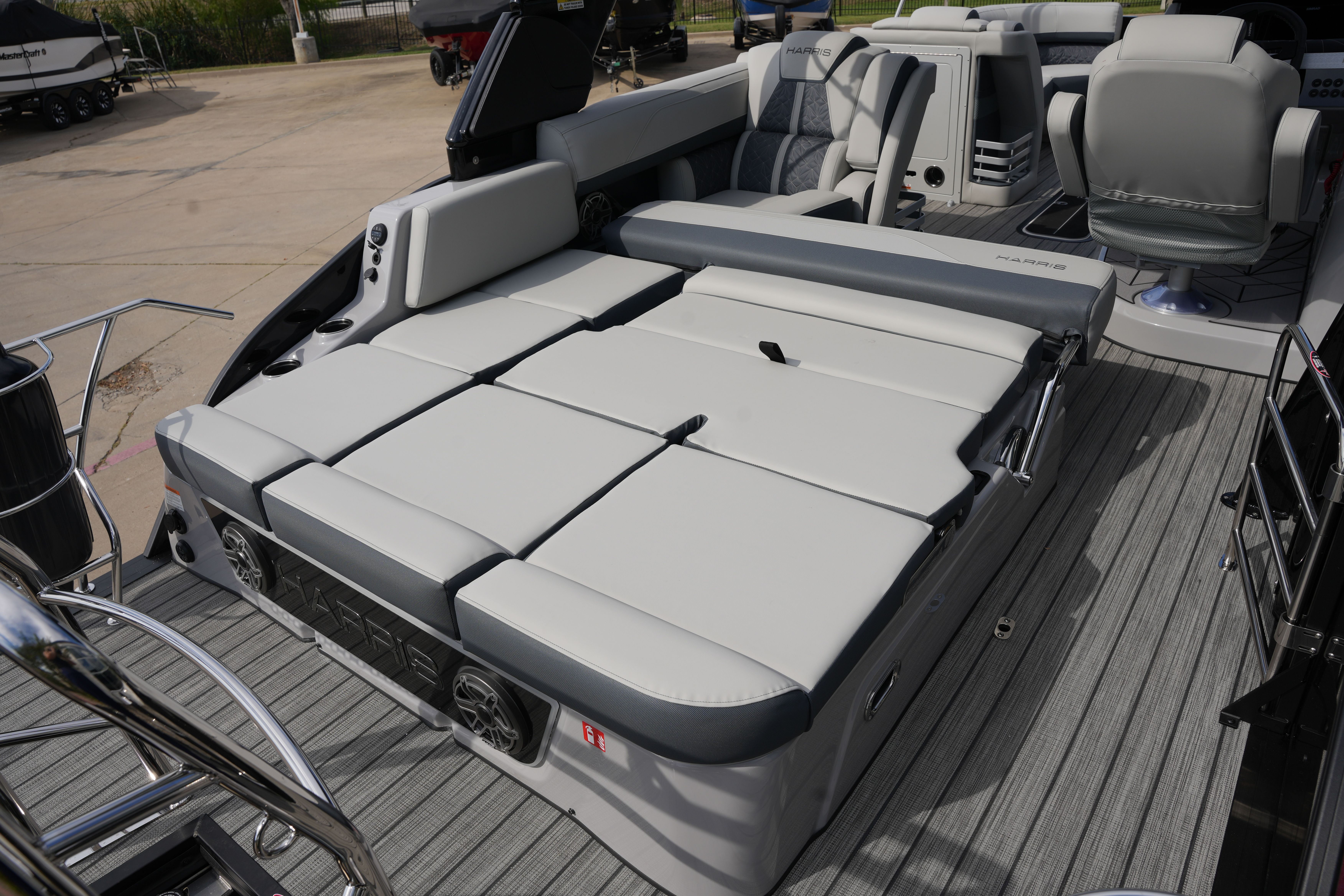 2026 Harris 230 Grand Mariner Image Thumbnail #15