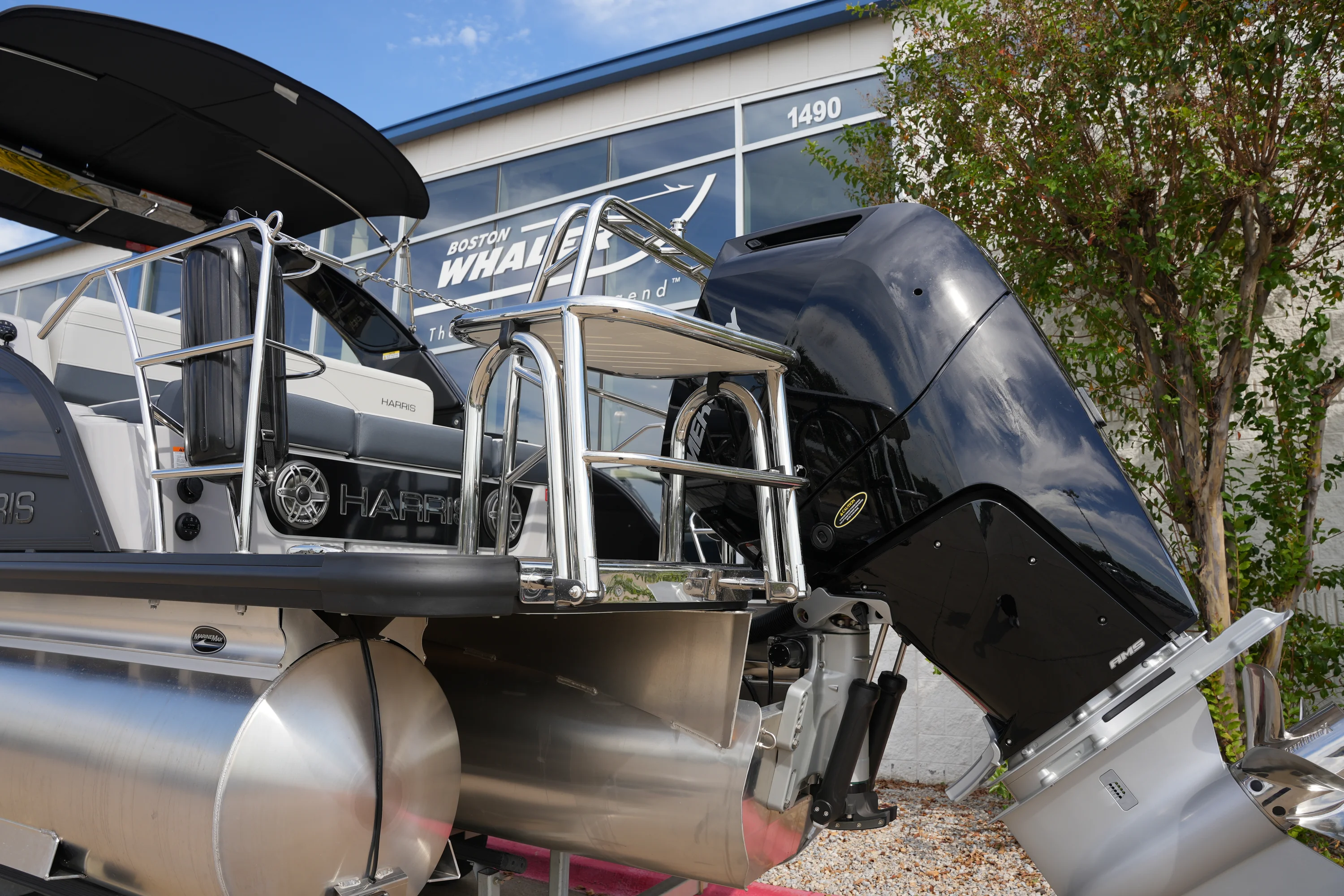 2026 Harris Grand Mariner 230 Image Thumbnail #4