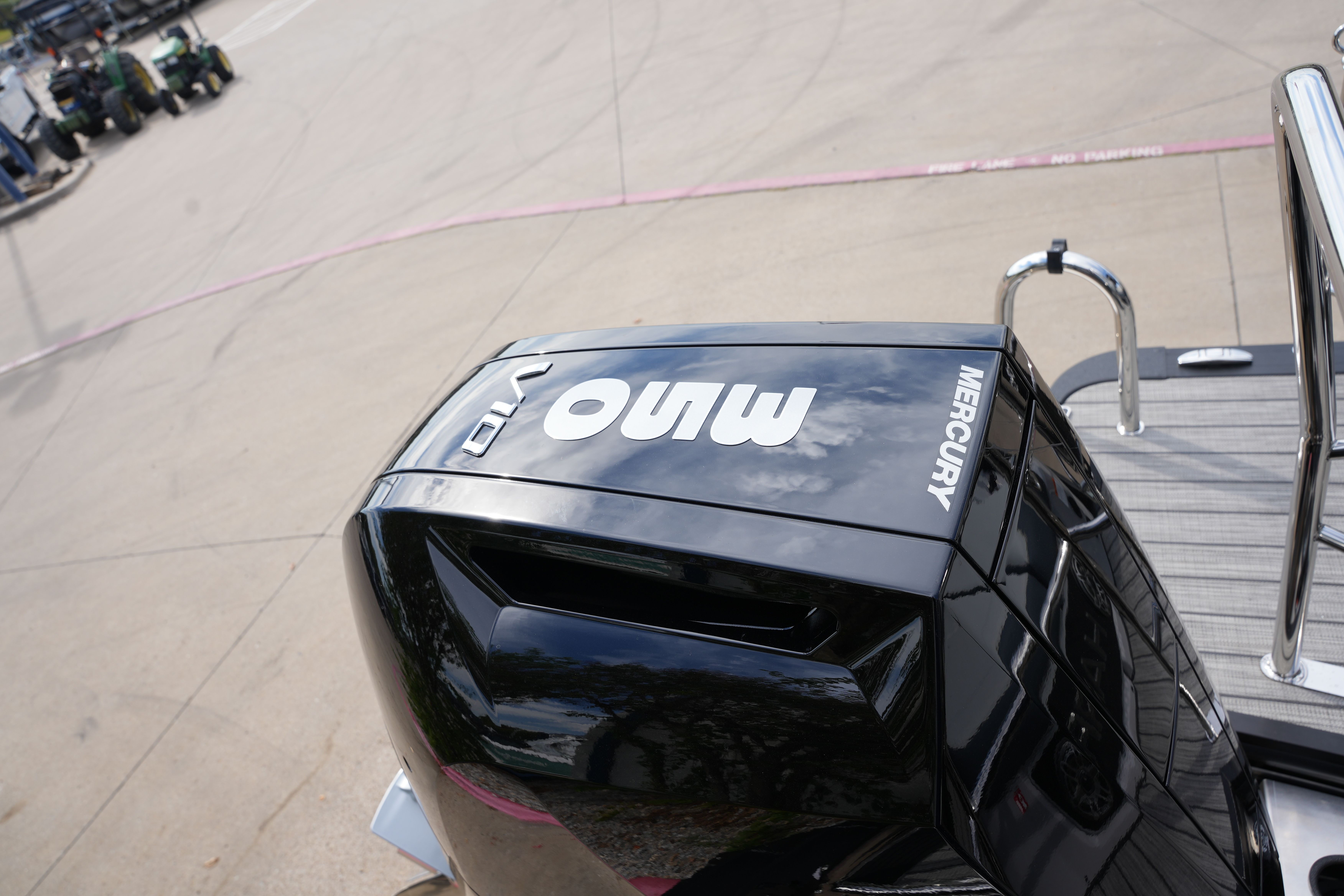 2026 Harris 230 Grand Mariner Image Thumbnail #8