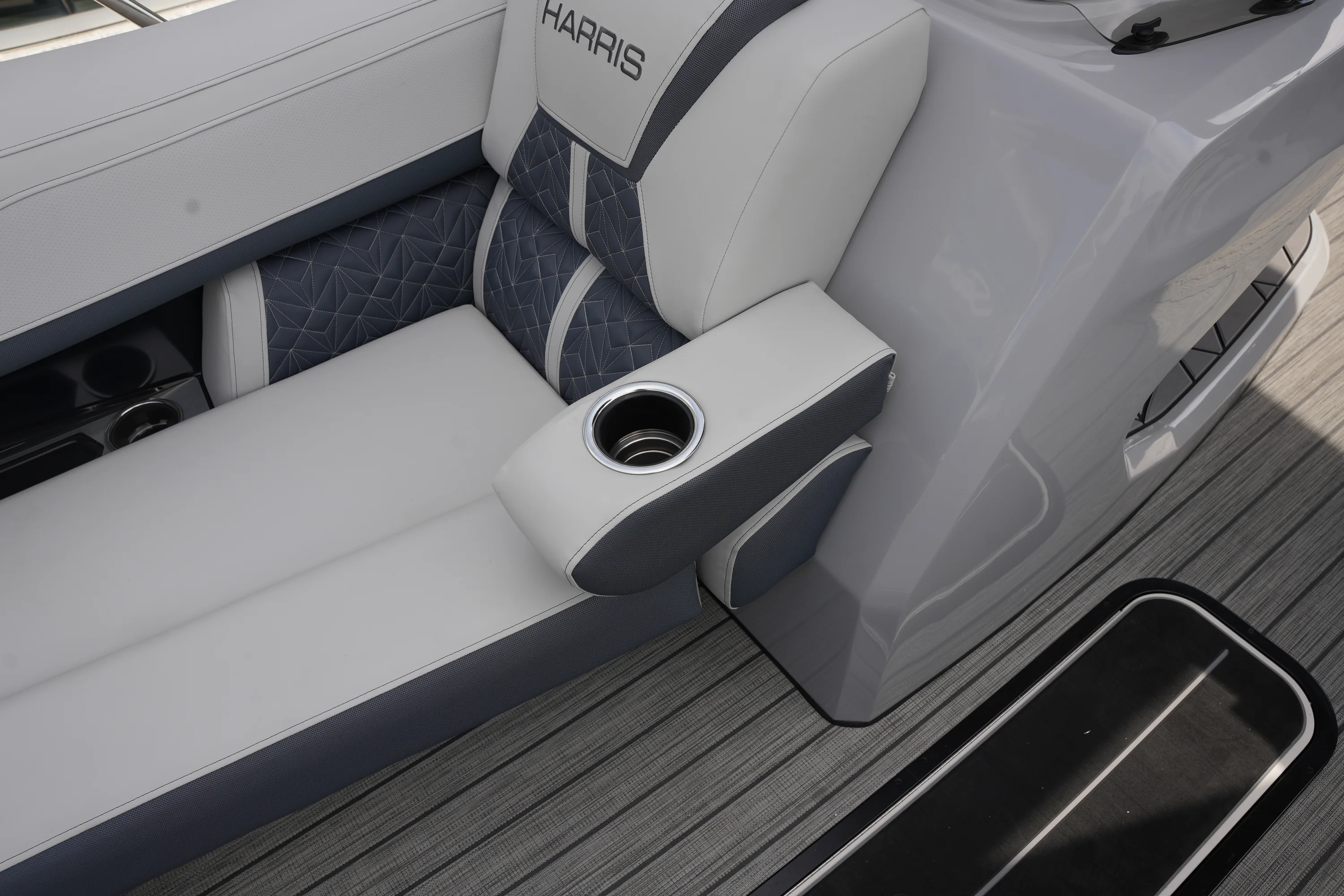 2026 Harris Grand Mariner 230 Image Thumbnail #34