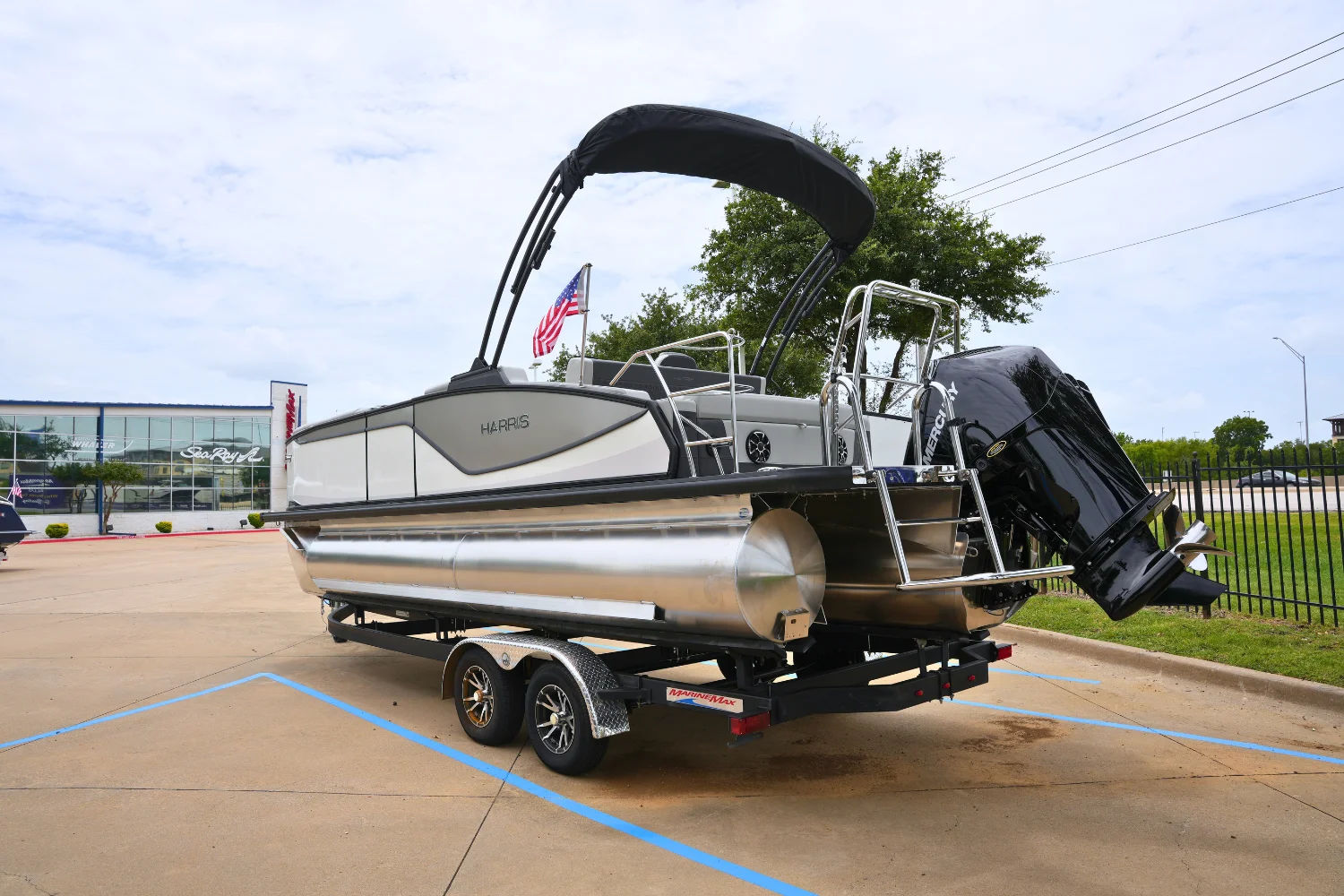 2027 Harris Sunliner 230 Image Thumbnail #2