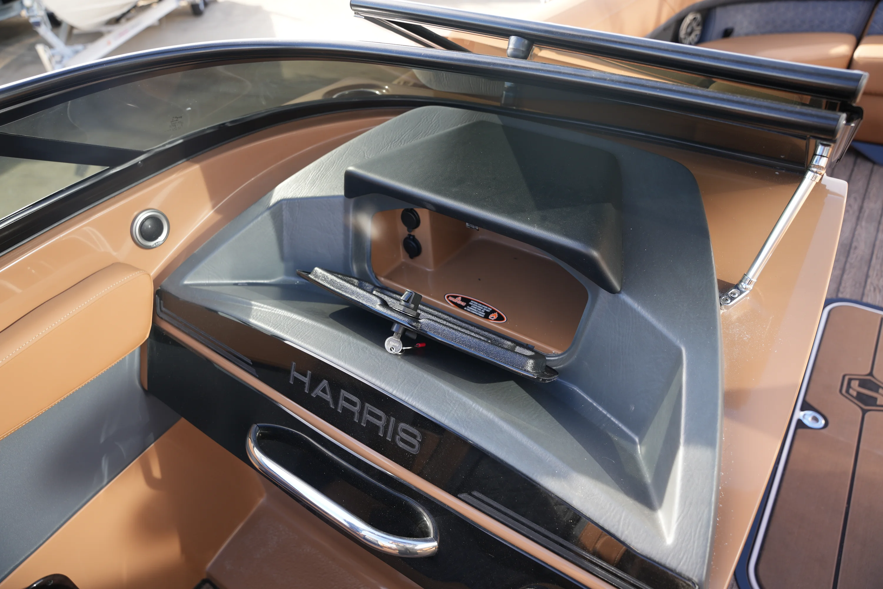 2026 Harris SOLSTICE DC 250 Image Thumbnail #20