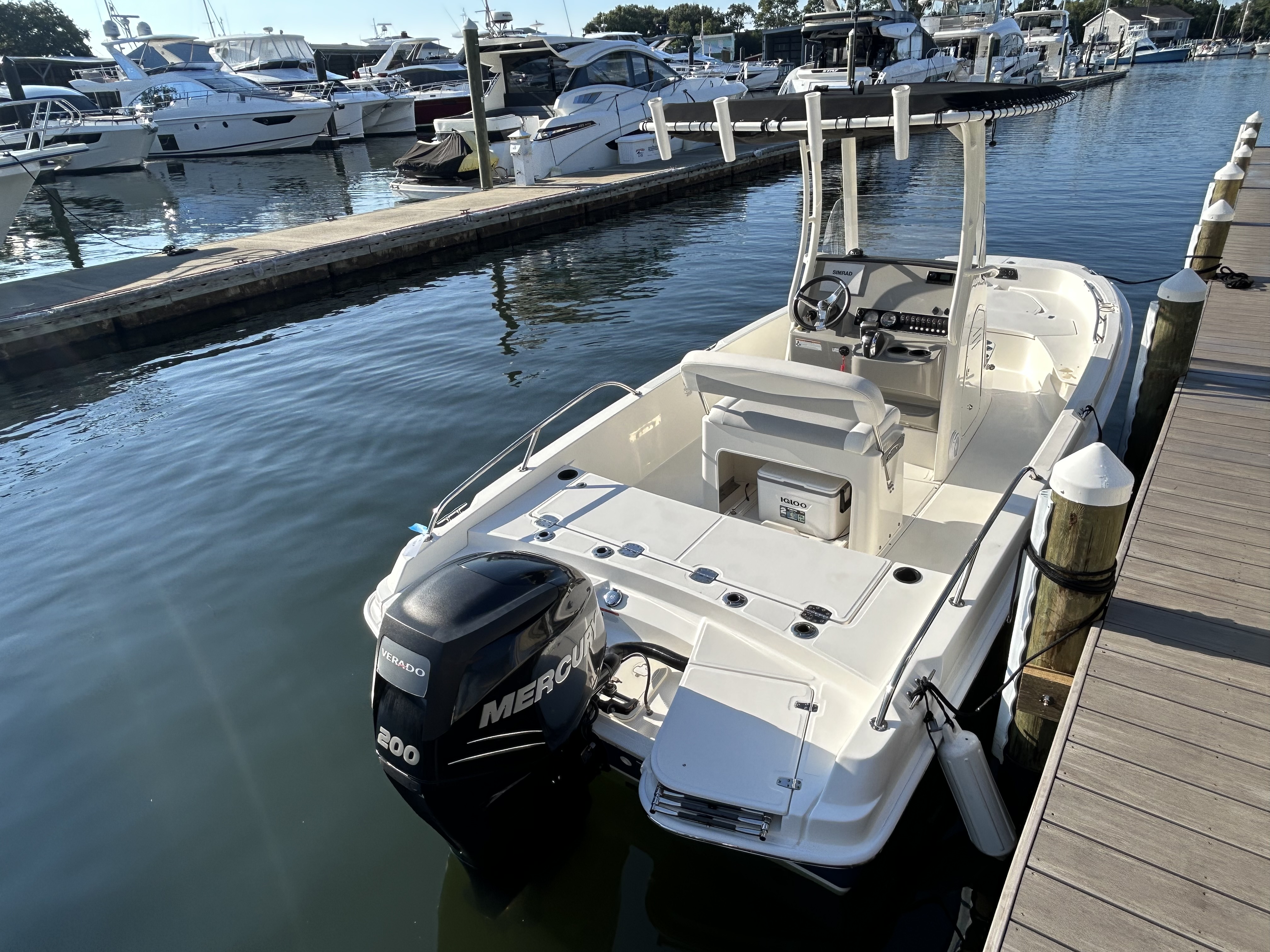 2016 Boston Whaler 210 DAUNTLESS Image Thumbnail #3