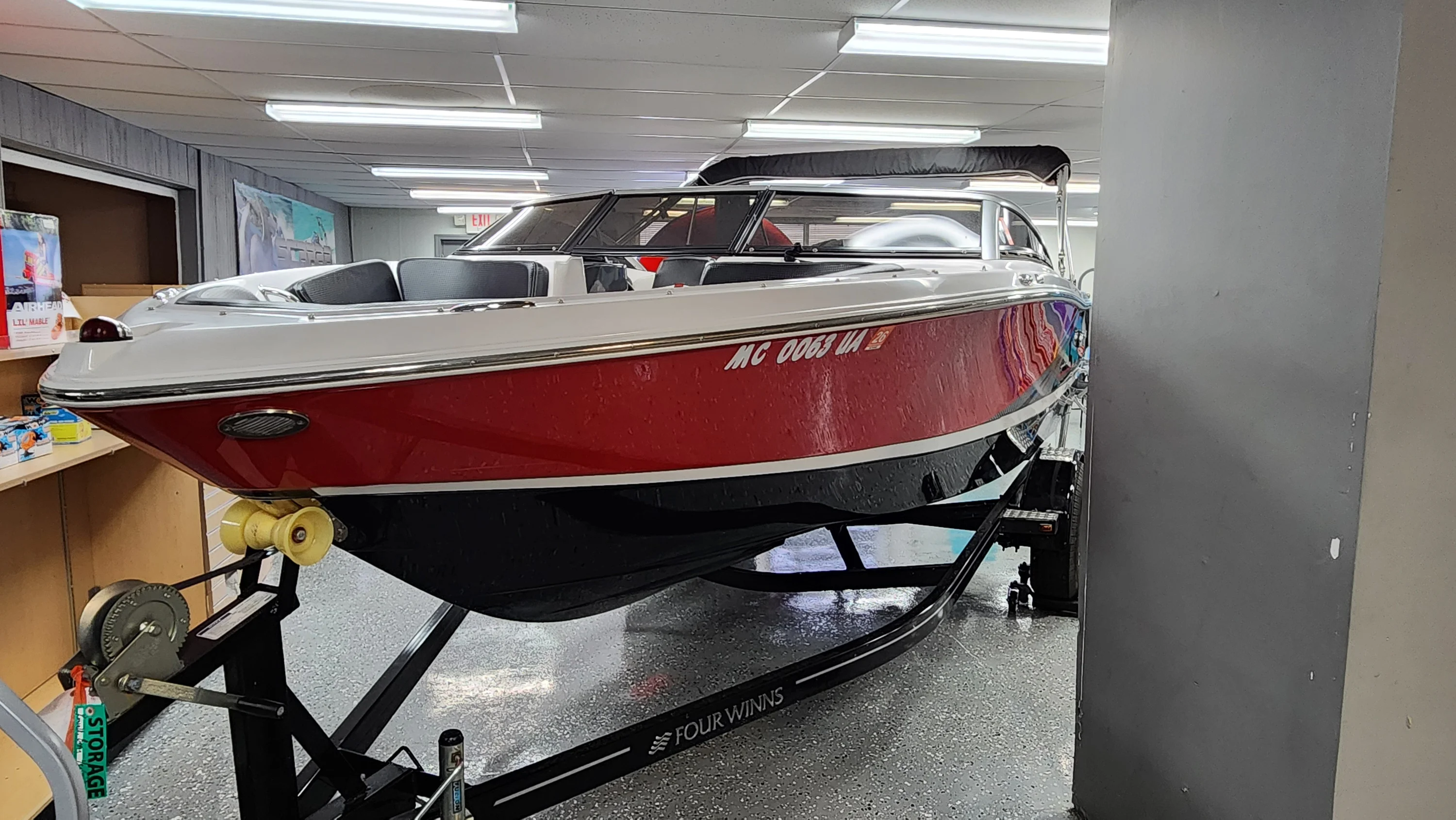 2016 Four Winns H190 Image Thumbnail #3