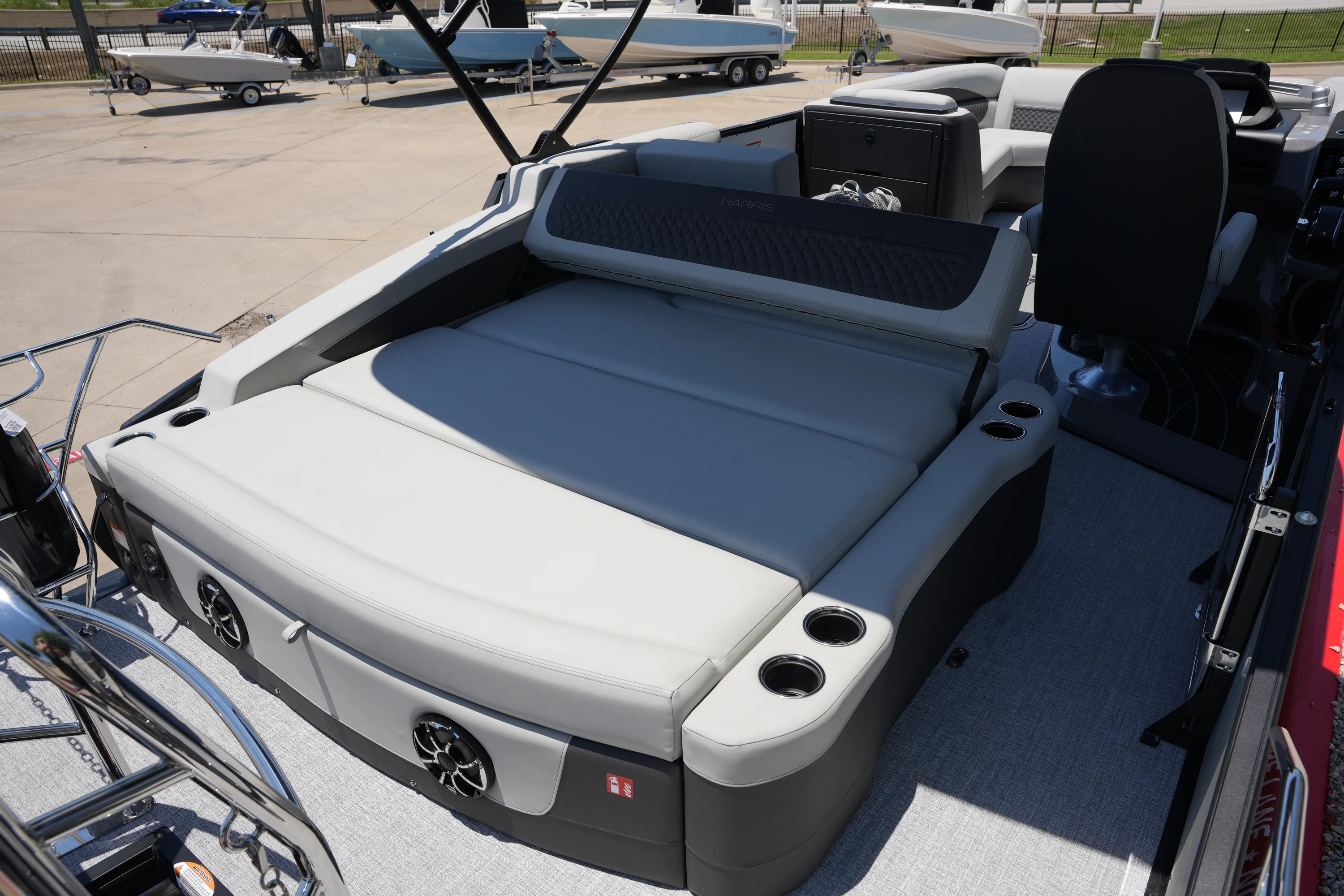 2026 Harris Sunliner 230 Image Thumbnail #15