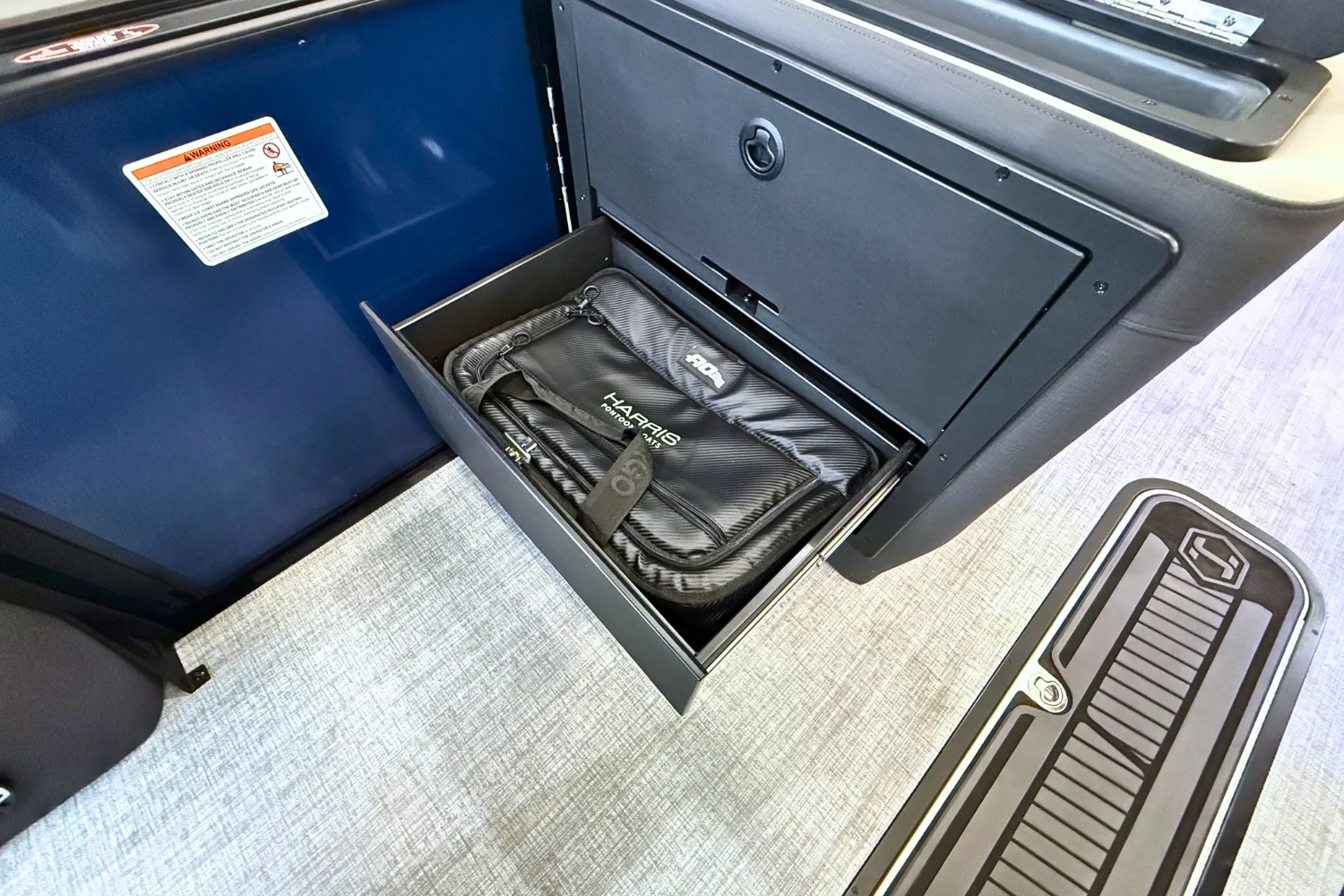 2026 Harris SUNLINER 230 SPORT Image Thumbnail #18