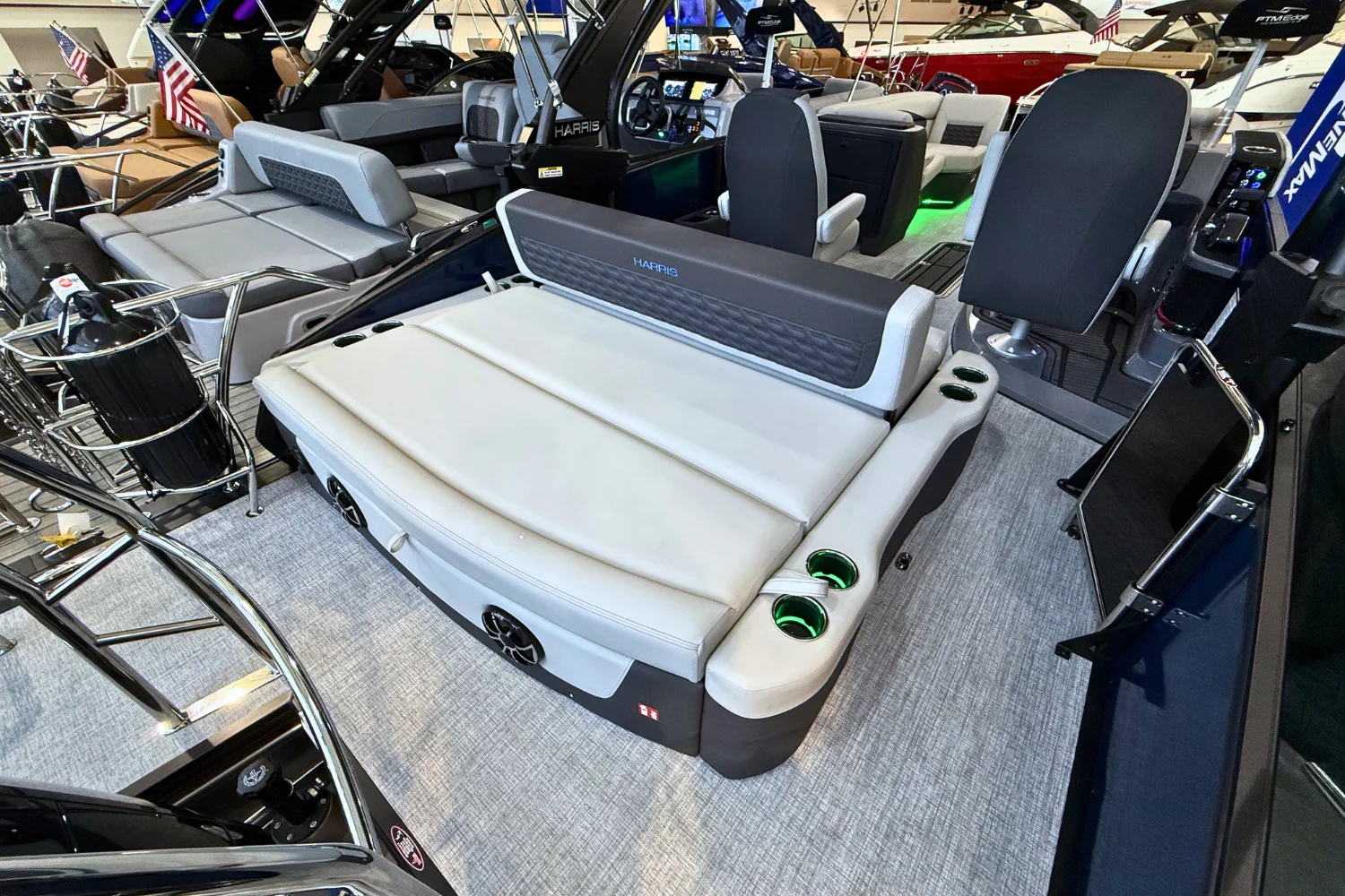 2026 Harris SUNLINER 230 SPORT Image Thumbnail #36