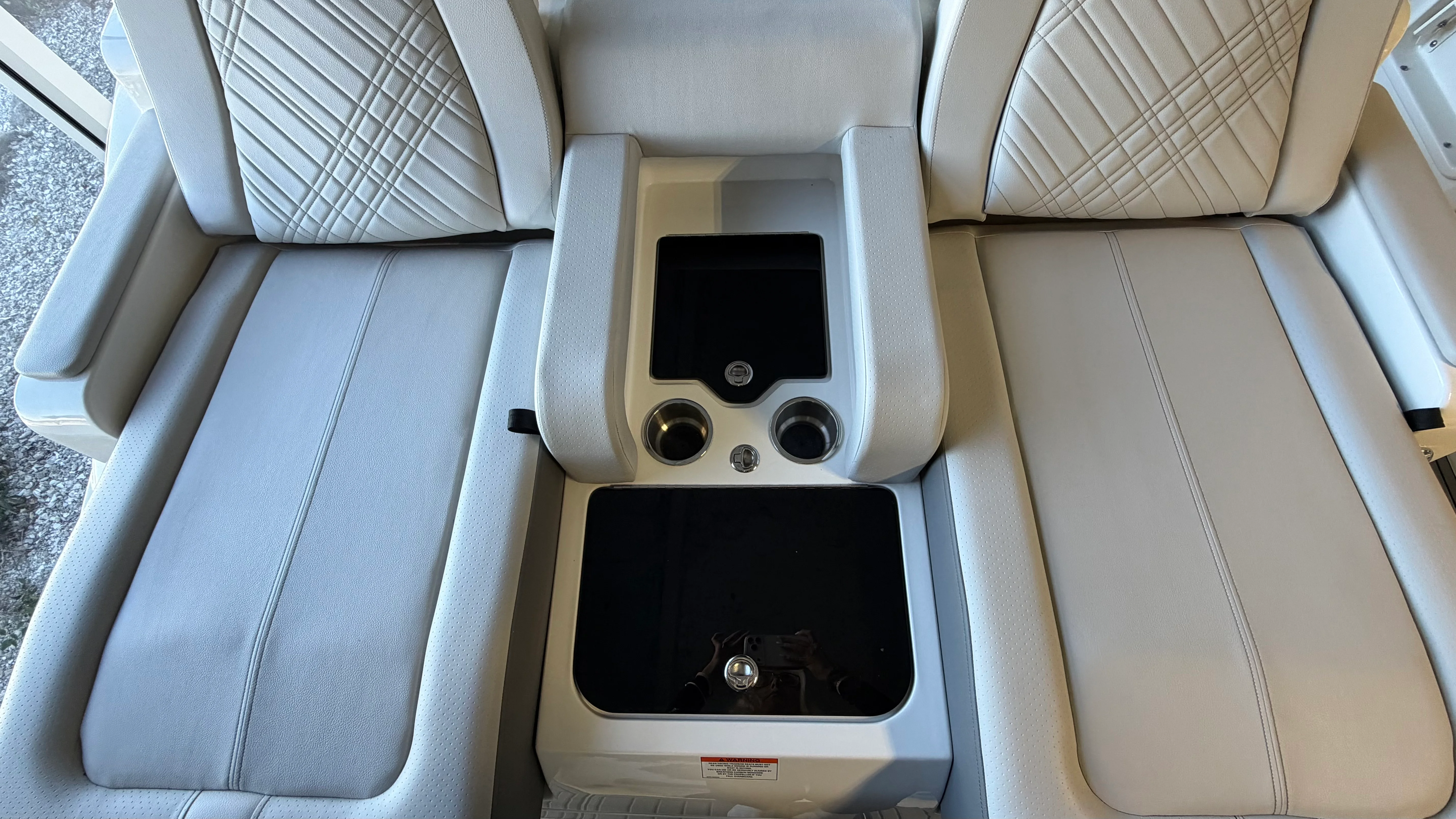 2026 Sea Ray SDX 290 Outboard Image Thumbnail #3