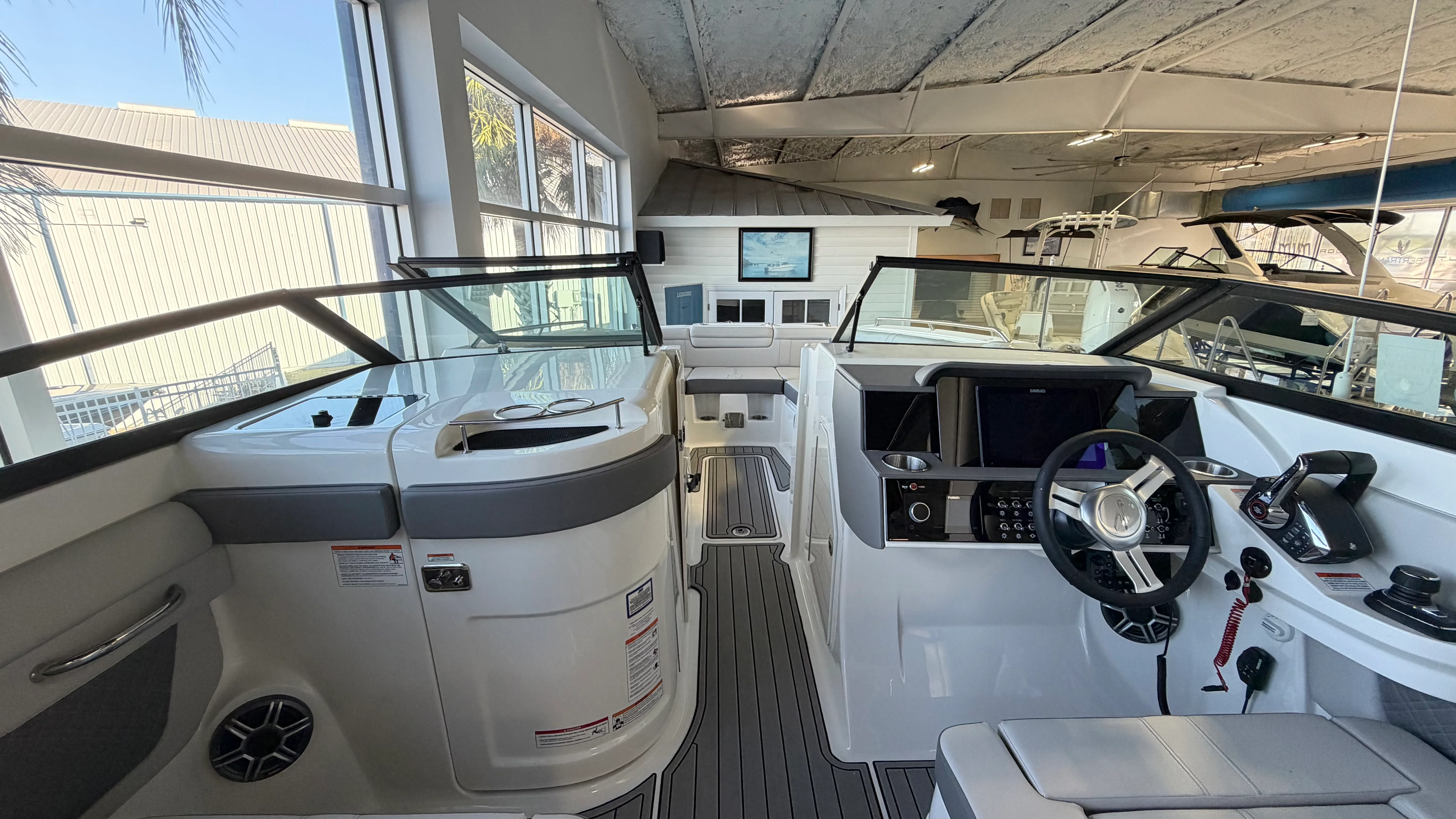 2026 Sea Ray SDX 290 Outboard Image Thumbnail #22