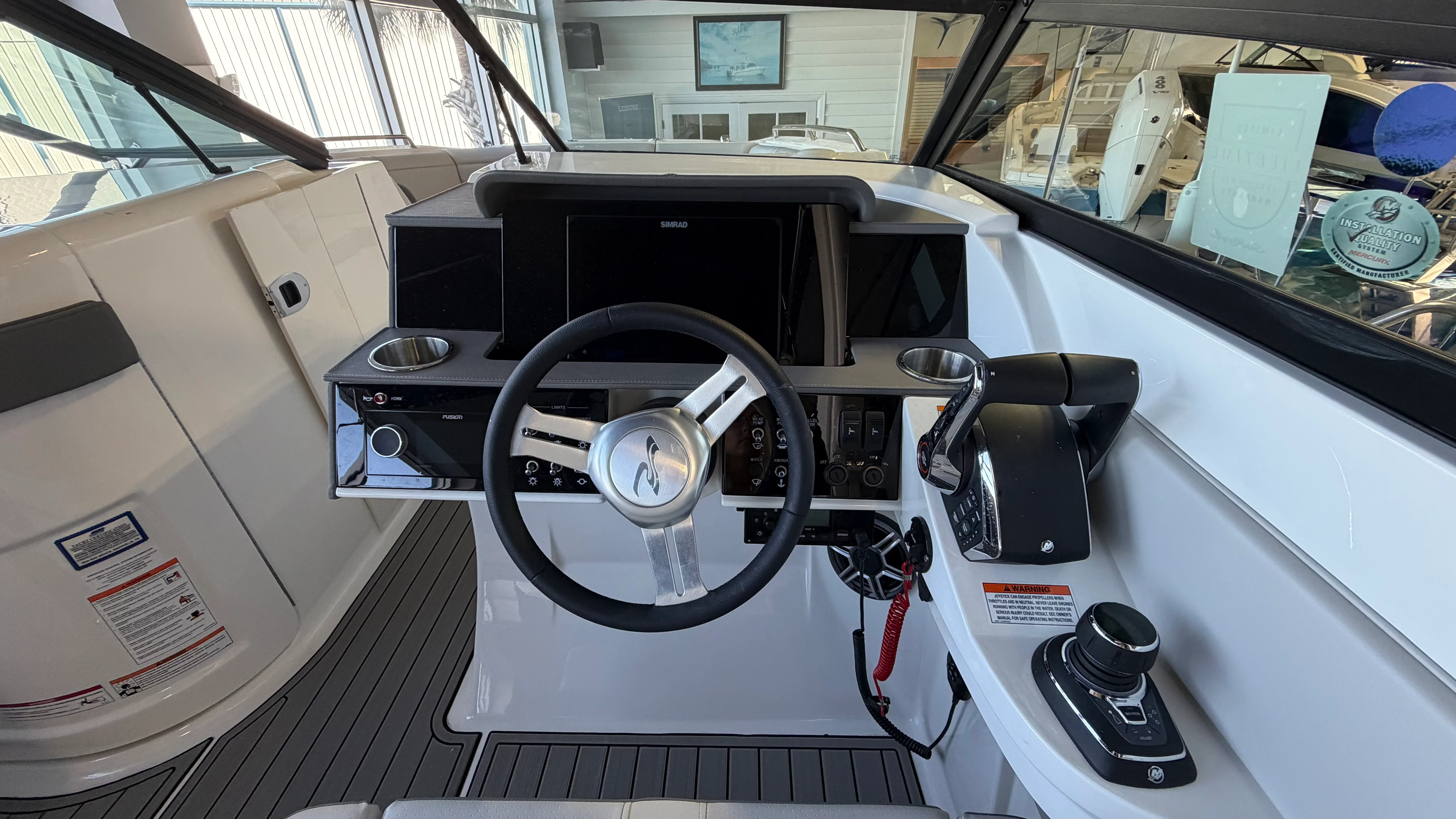 2026 Sea Ray SDX 290 Outboard Image Thumbnail #18