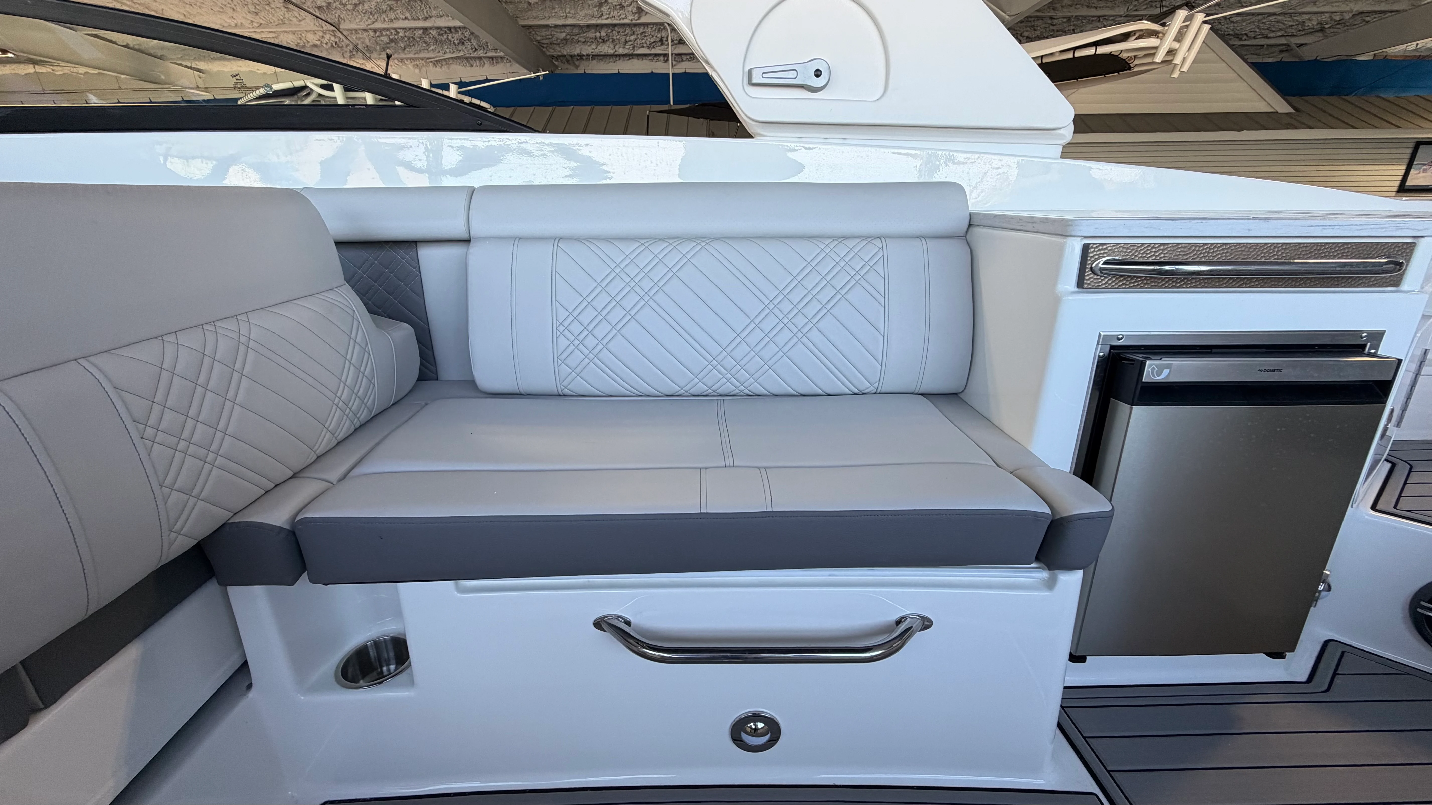 2026 Sea Ray SDX 290 Outboard Image Thumbnail #12