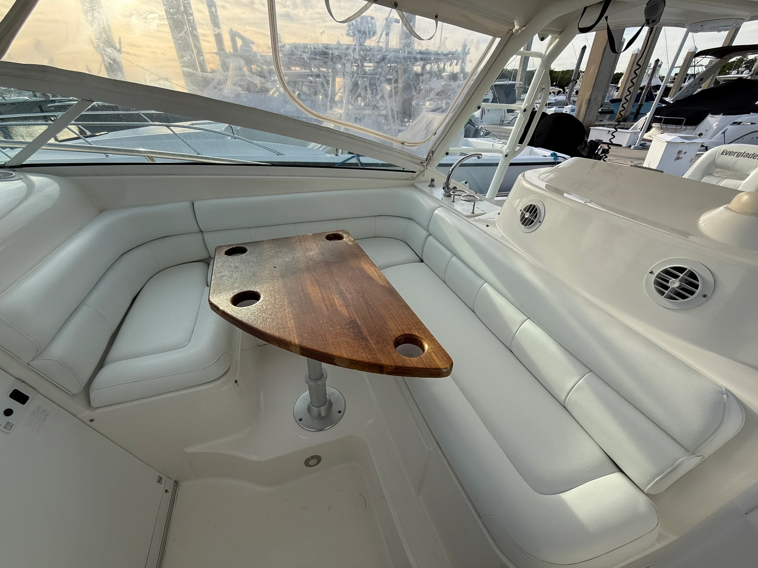 2008 Everglades 350 LX Image Thumbnail #36