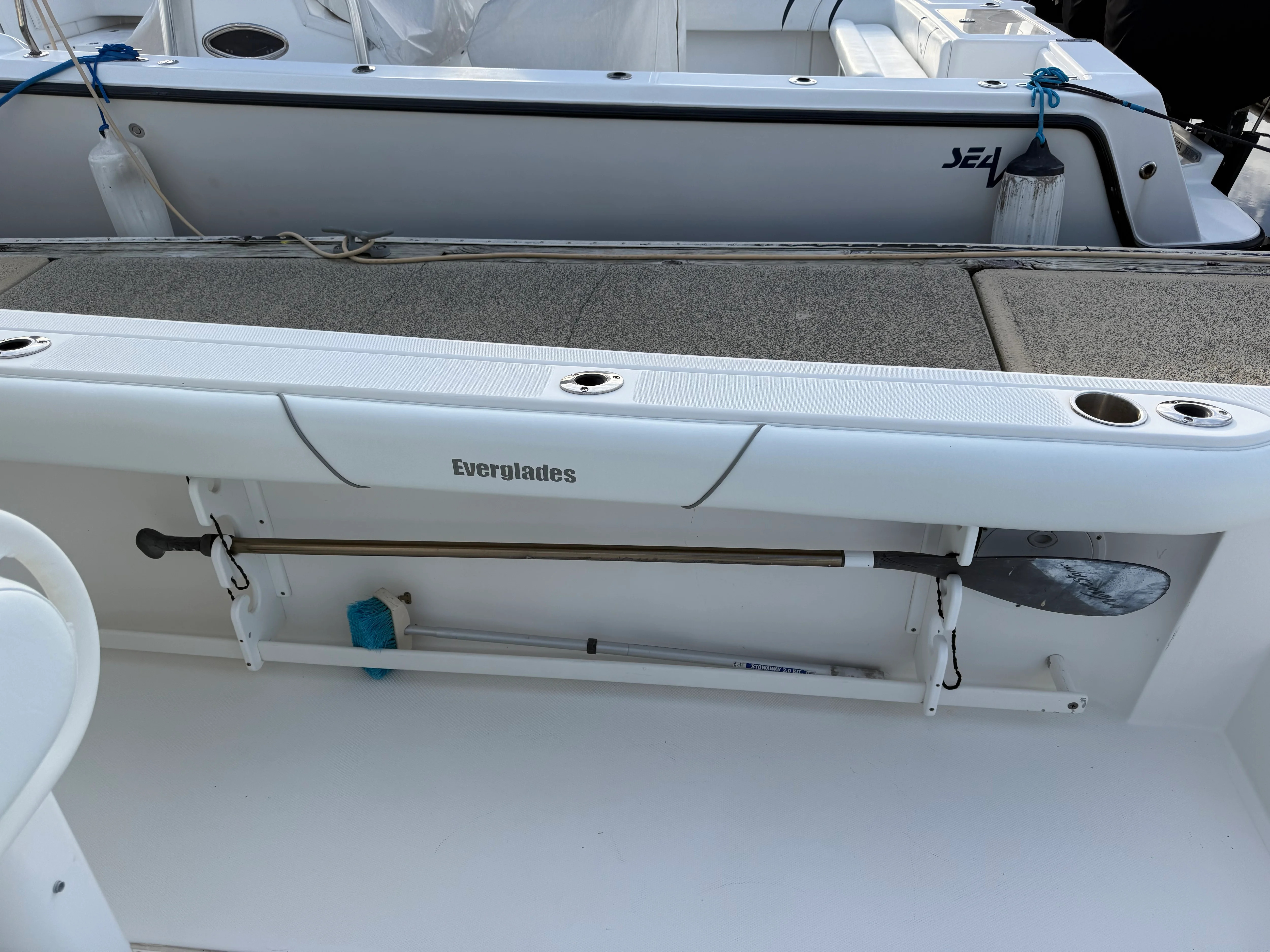 2008 Everglades 350 LX Image Thumbnail #28