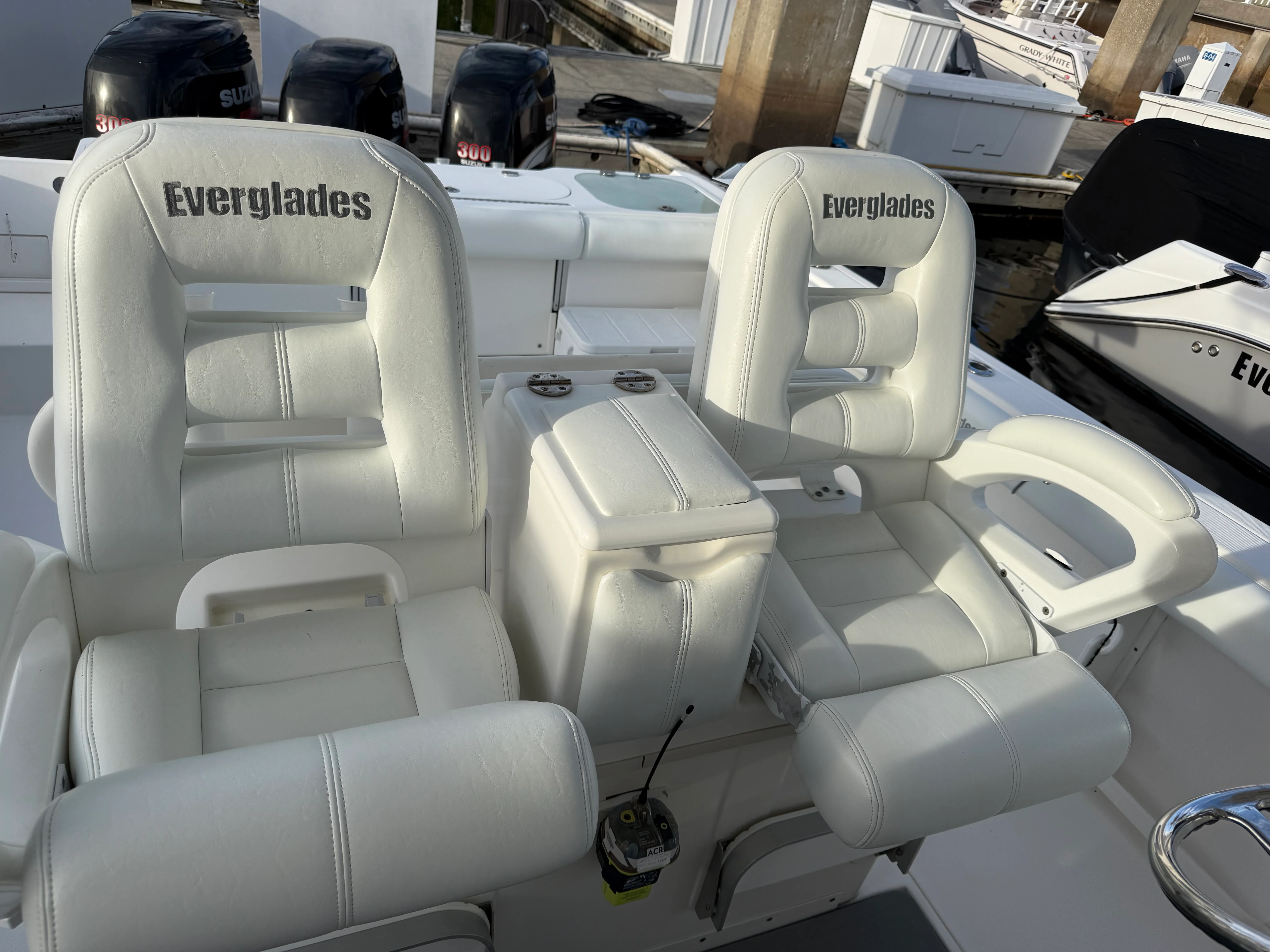 2008 Everglades 350 LX Image Thumbnail #25