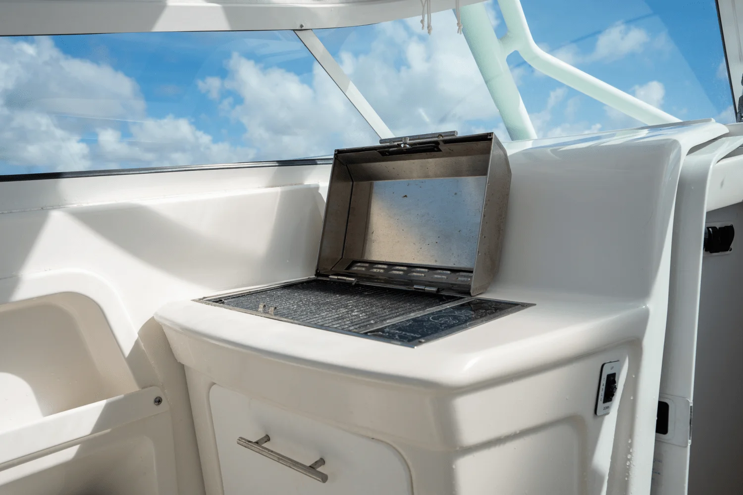 2008 Everglades 350 LX Image Thumbnail #34