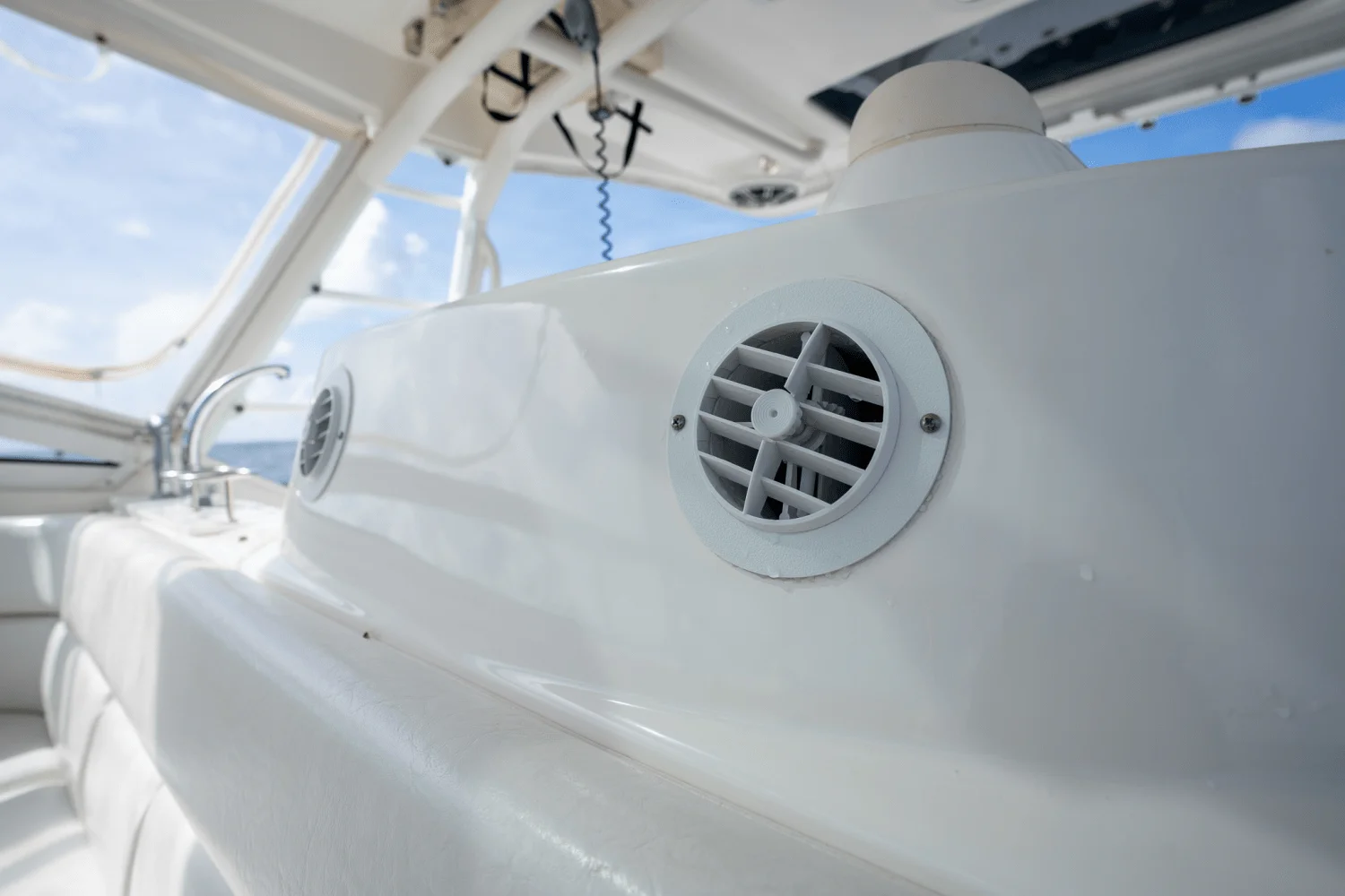 2008 Everglades 350 LX Image Thumbnail #33