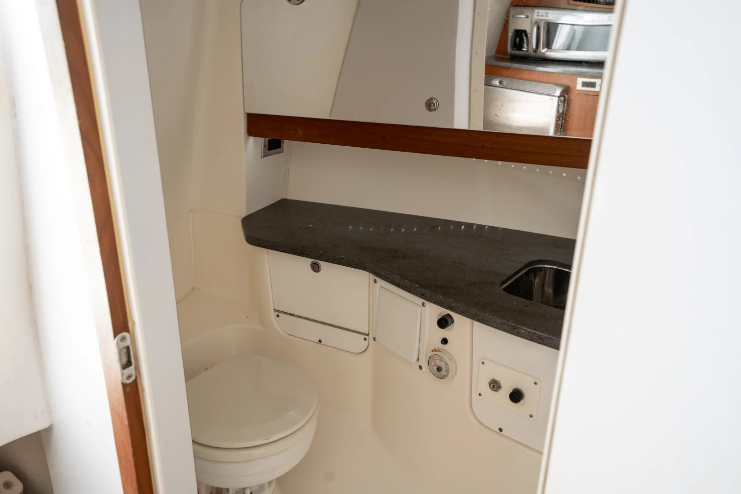 2008 Everglades 350 LX Image Thumbnail #39