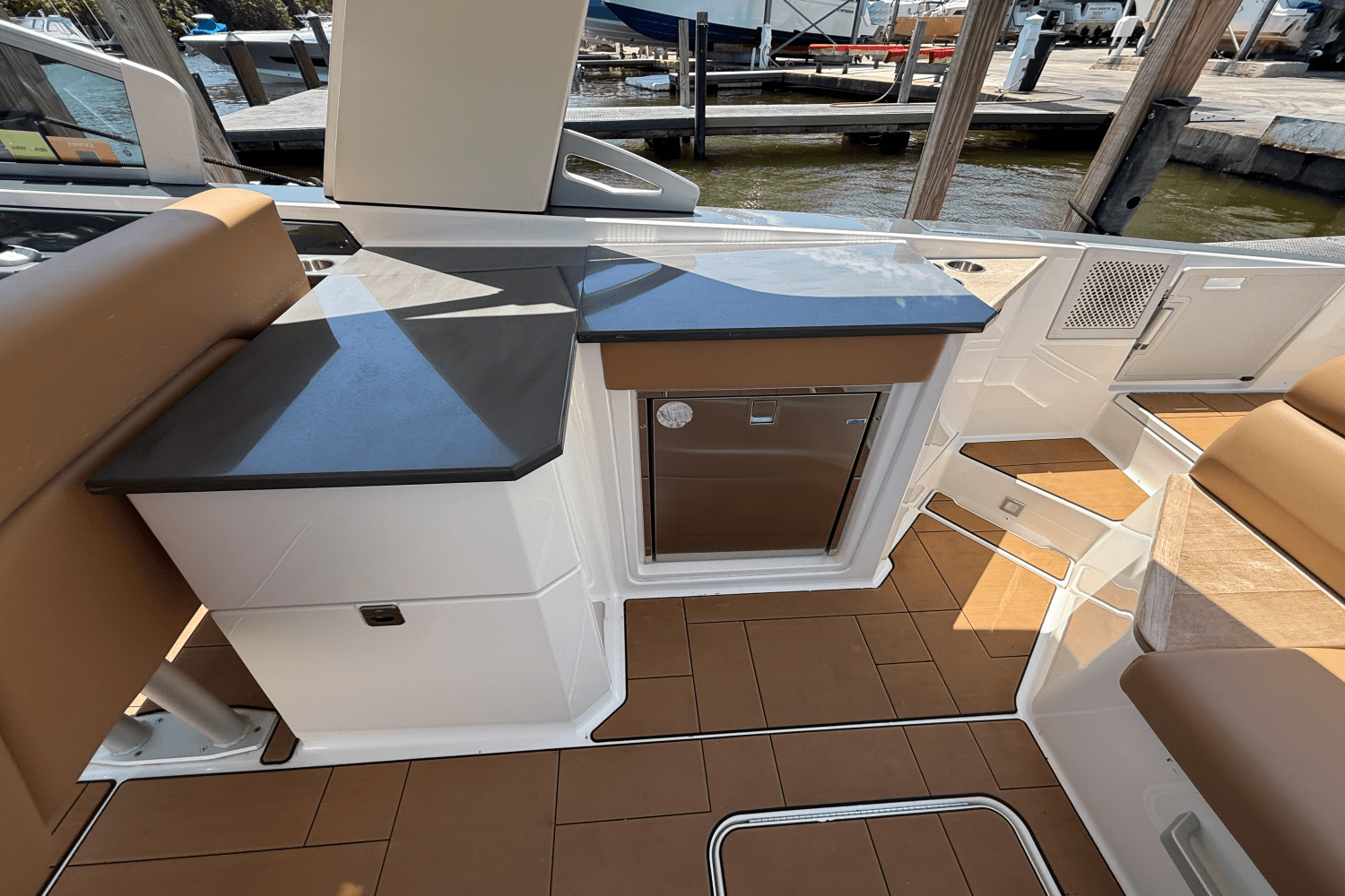 2022 Aviara AV 32 Image Thumbnail #18