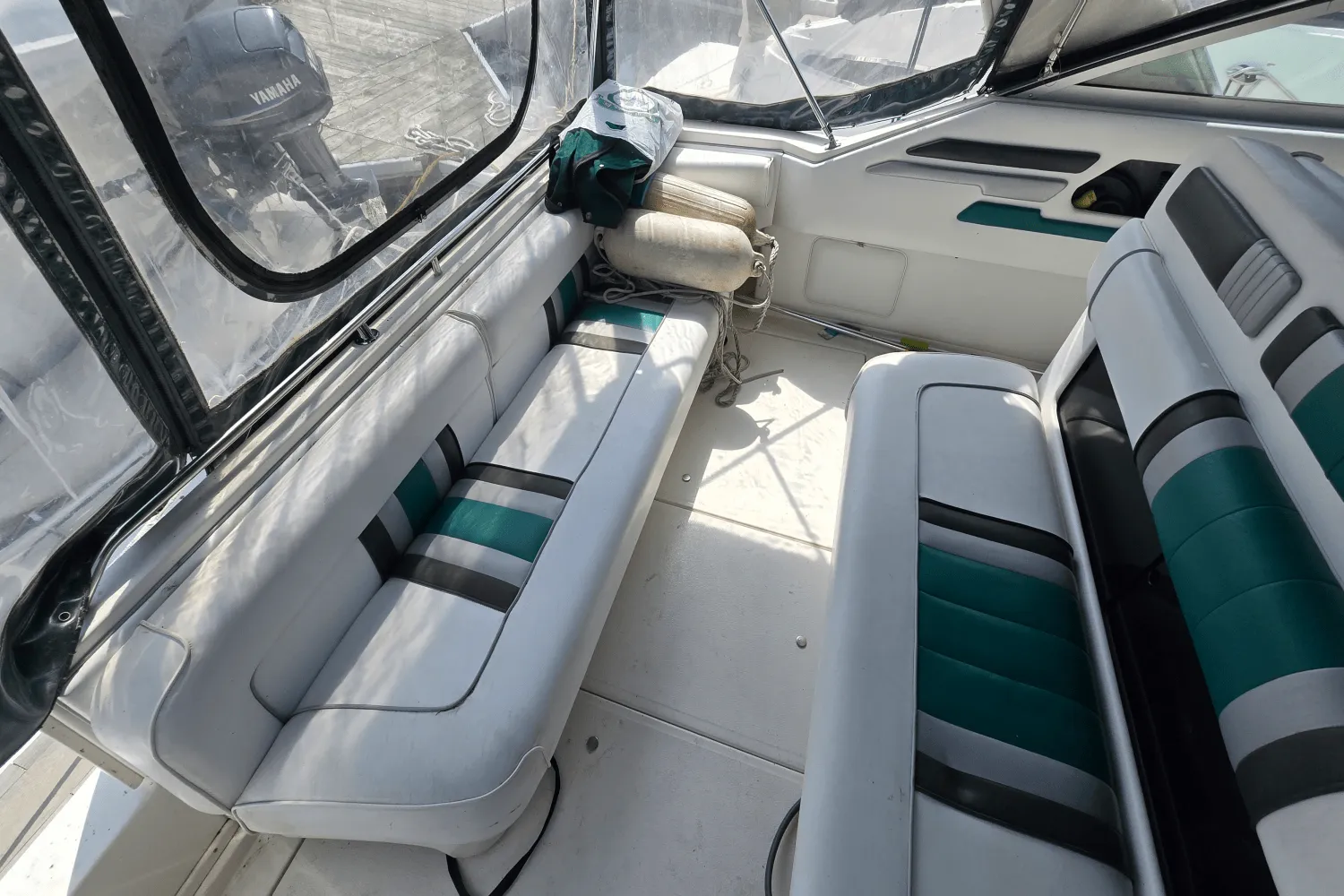 1991 Sea Ray 310 SUNDANCER Image Thumbnail #6