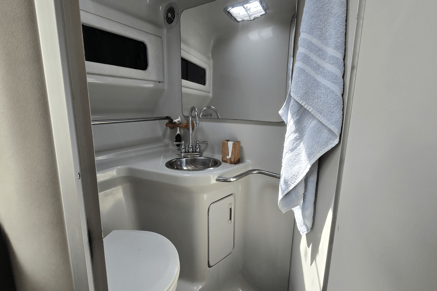 1991 Sea Ray 310 SUNDANCER Image Thumbnail #17