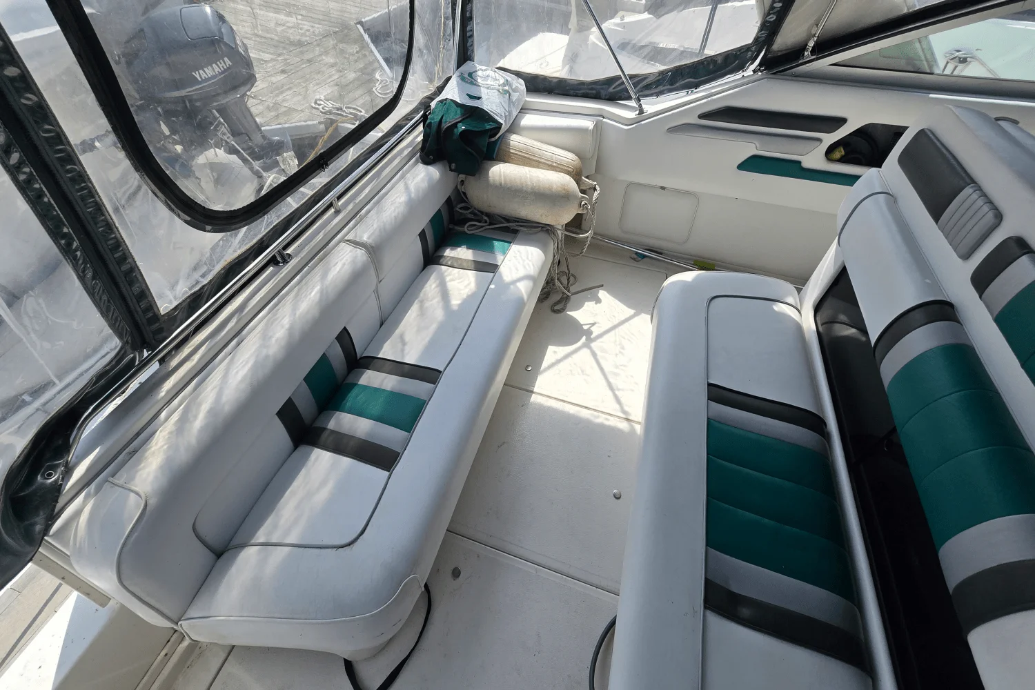 1991 Sea Ray 310 SUNDANCER Image Thumbnail #6