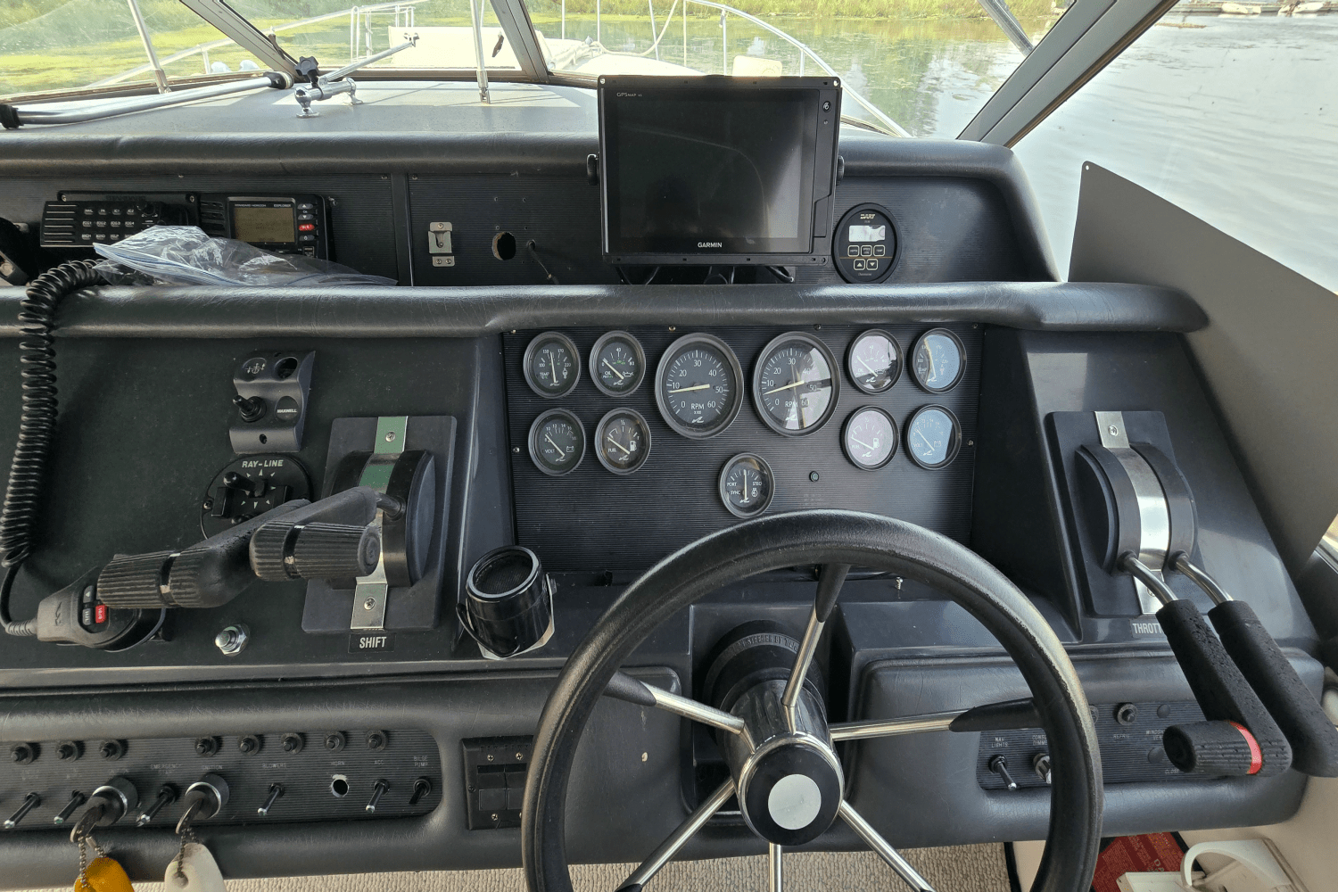 1991 Sea Ray 310 SUNDANCER Image Thumbnail #10