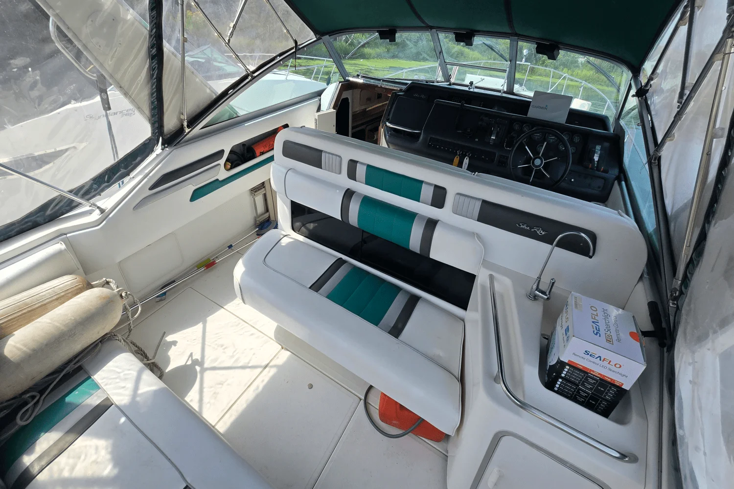 1991 Sea Ray 310 SUNDANCER Image Thumbnail #7