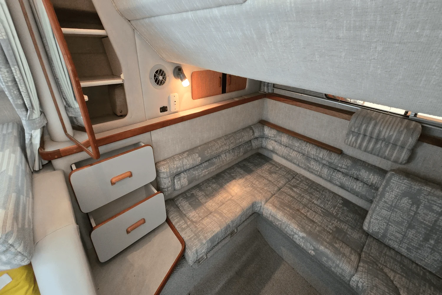 1991 Sea Ray 310 SUNDANCER Image Thumbnail #22