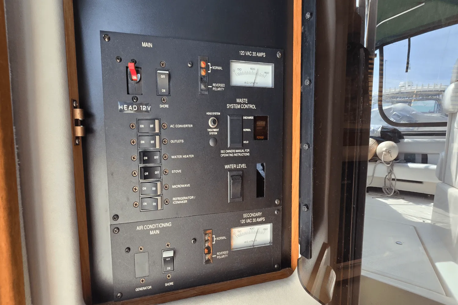 1991 Sea Ray 310 SUNDANCER Image Thumbnail #25