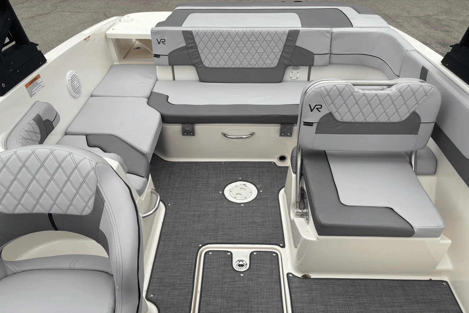 2023 Bayliner VR 6 Image Thumbnail #7