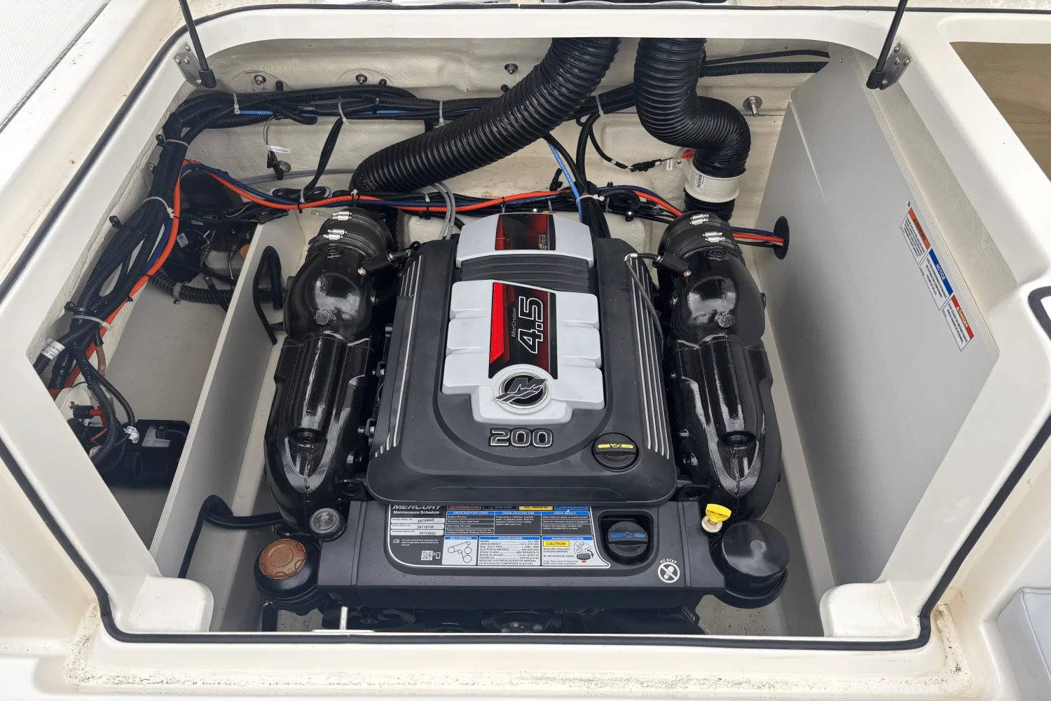 2023 Bayliner VR 6 Image Thumbnail #16