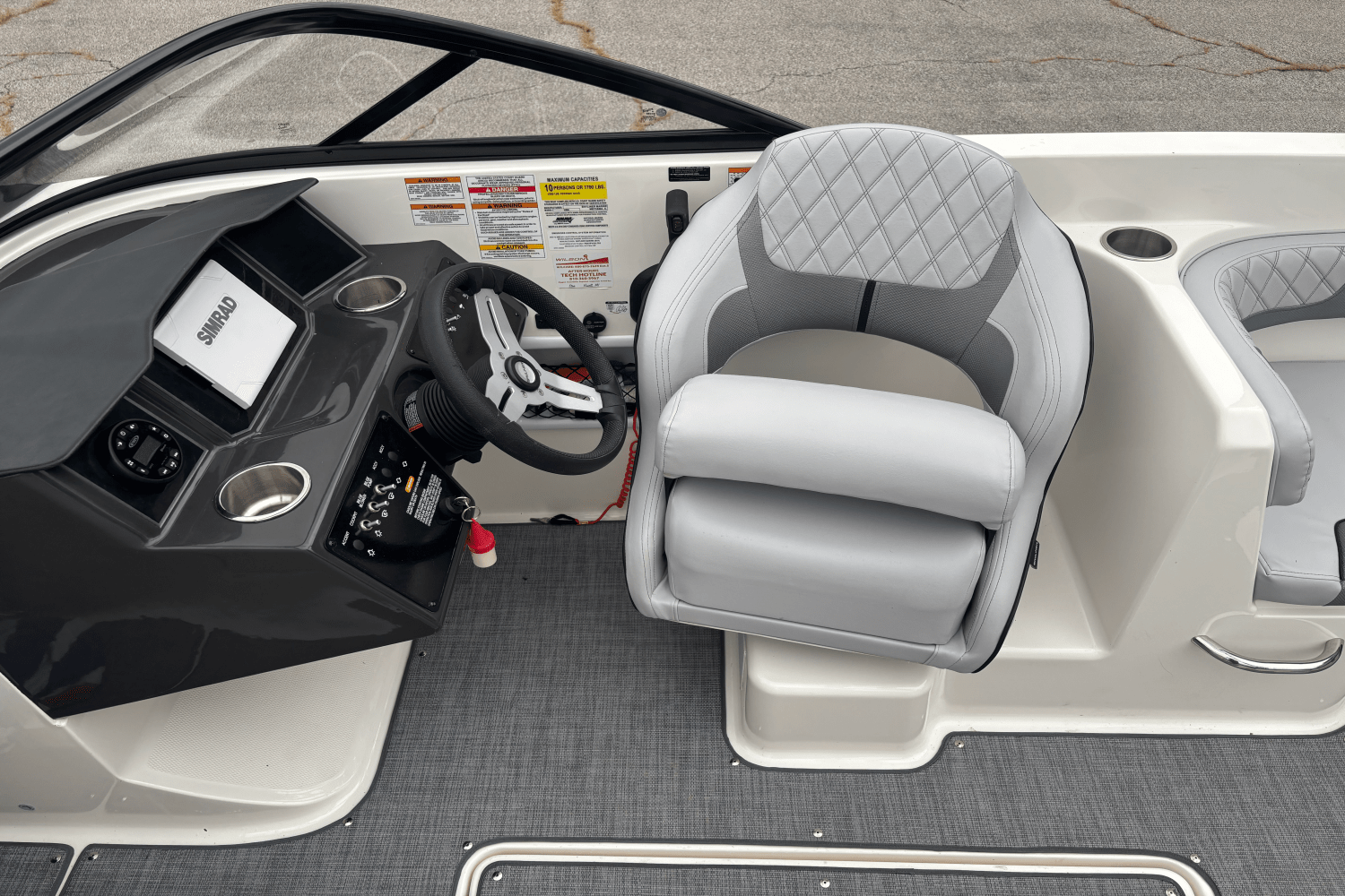 2023 Bayliner VR 6 Image Thumbnail #14