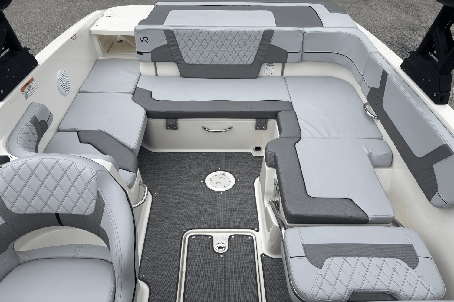 2023 Bayliner VR 6 Image Thumbnail #10