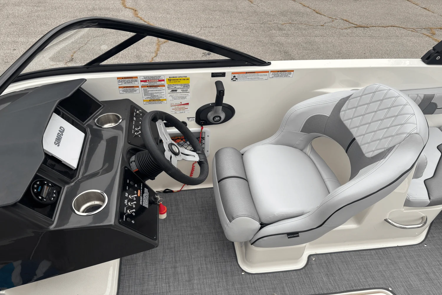 2023 Bayliner VR 6 Image Thumbnail #13