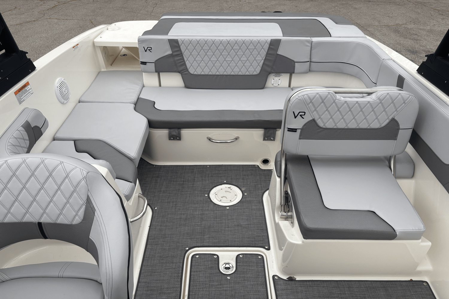 2023 Bayliner VR 6 Image Thumbnail #8