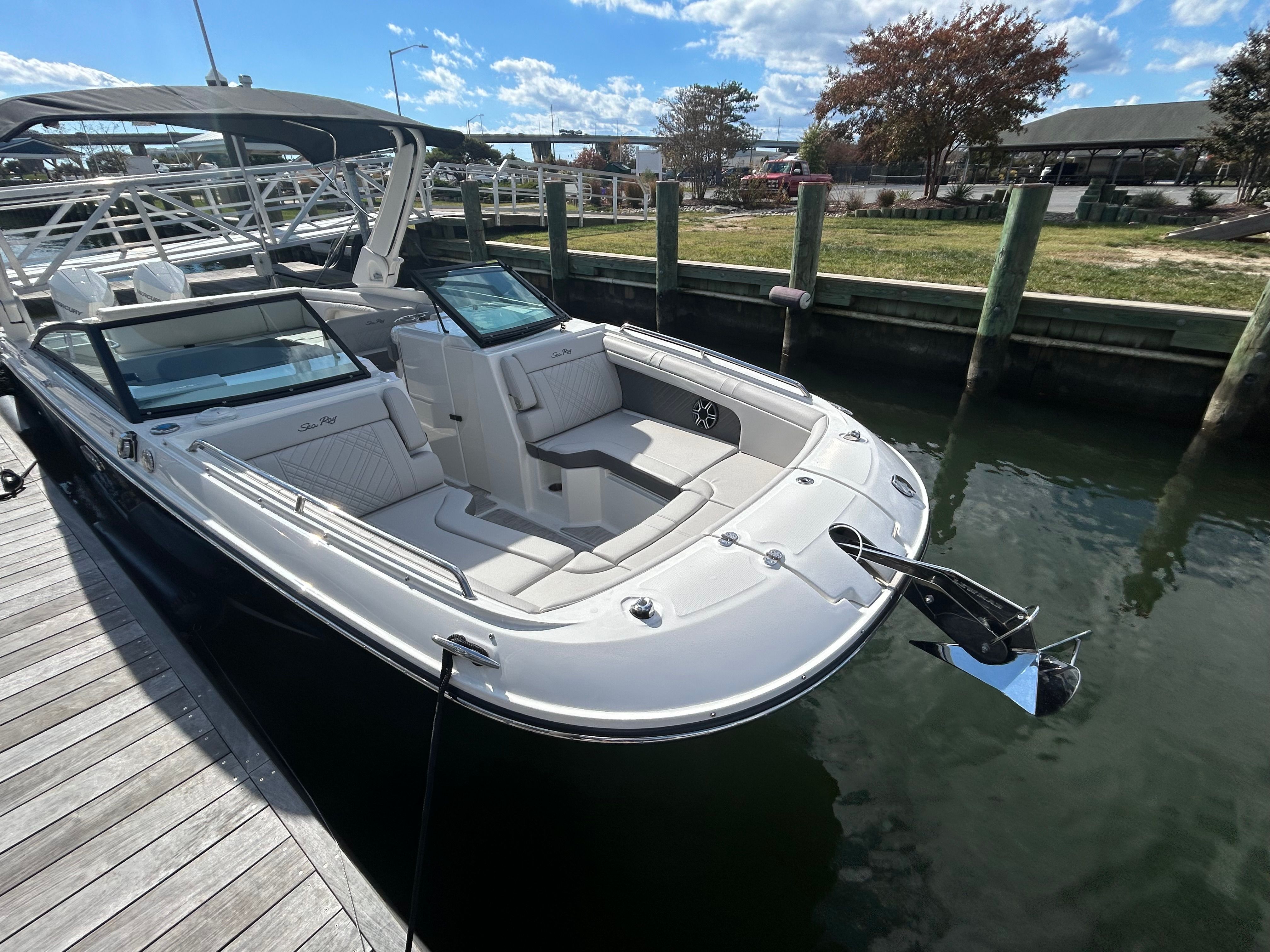 2026 Sea Ray SDX 290 Outboard Image Thumbnail #14