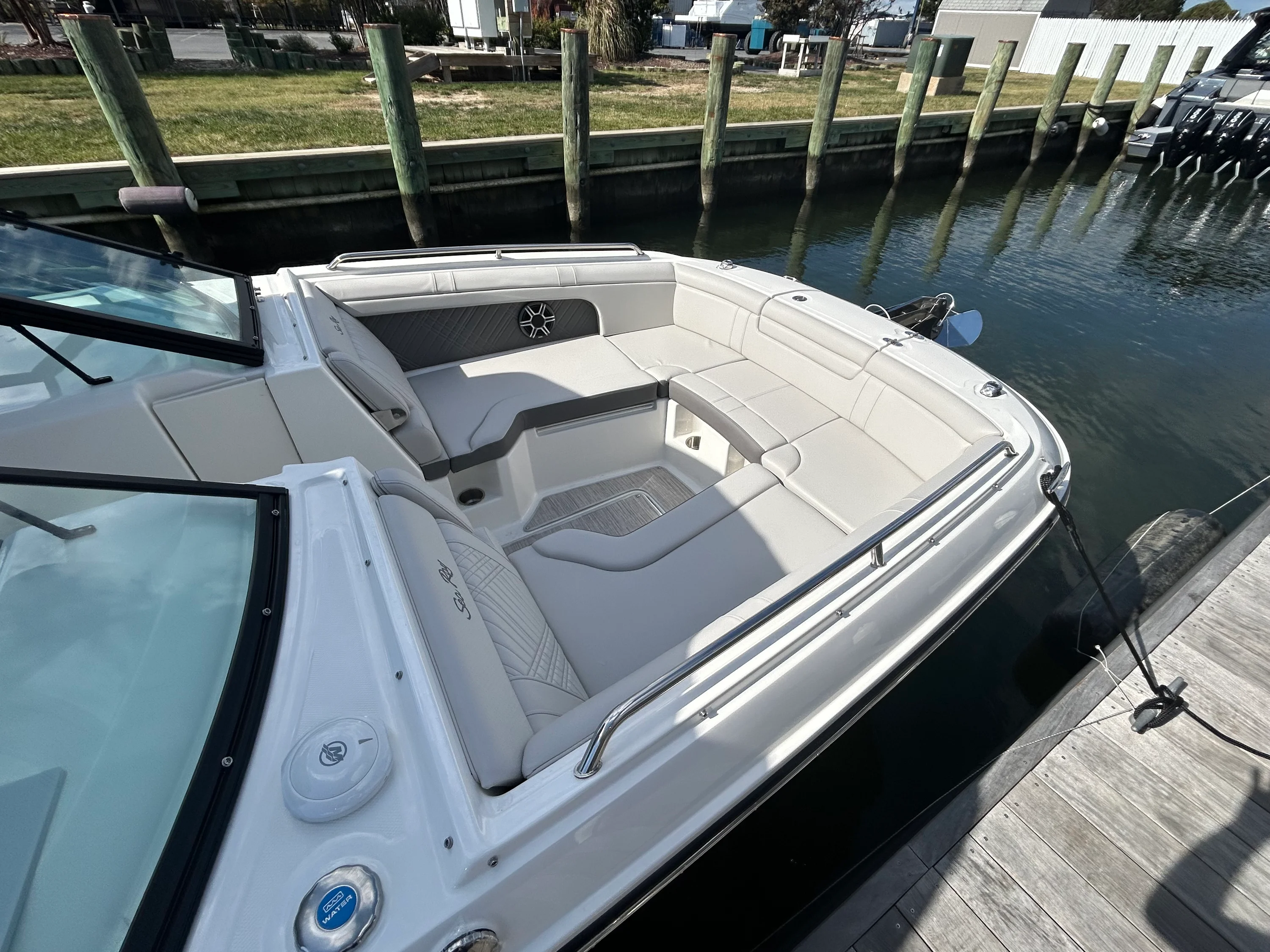 2026 Sea Ray SDX 290 Outboard Image Thumbnail #37