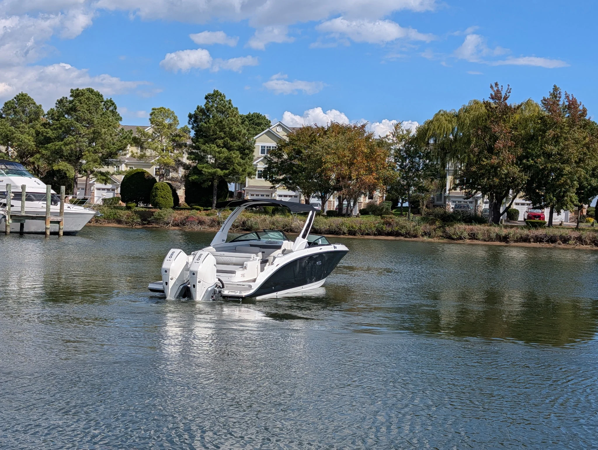 2026 Sea Ray SDX 290 Outboard Image Thumbnail #3