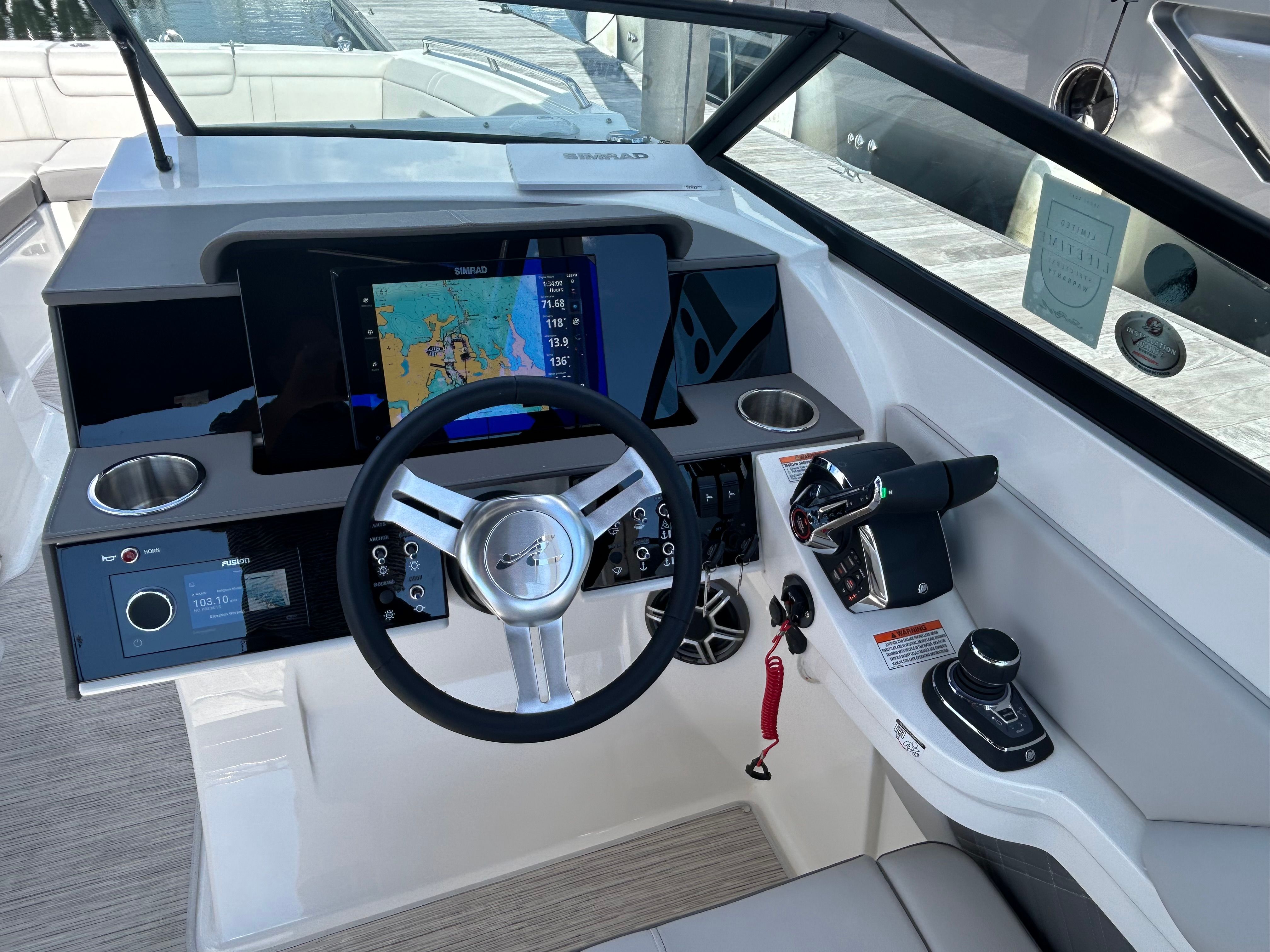 2026 Sea Ray SDX 290 Outboard Image Thumbnail #27