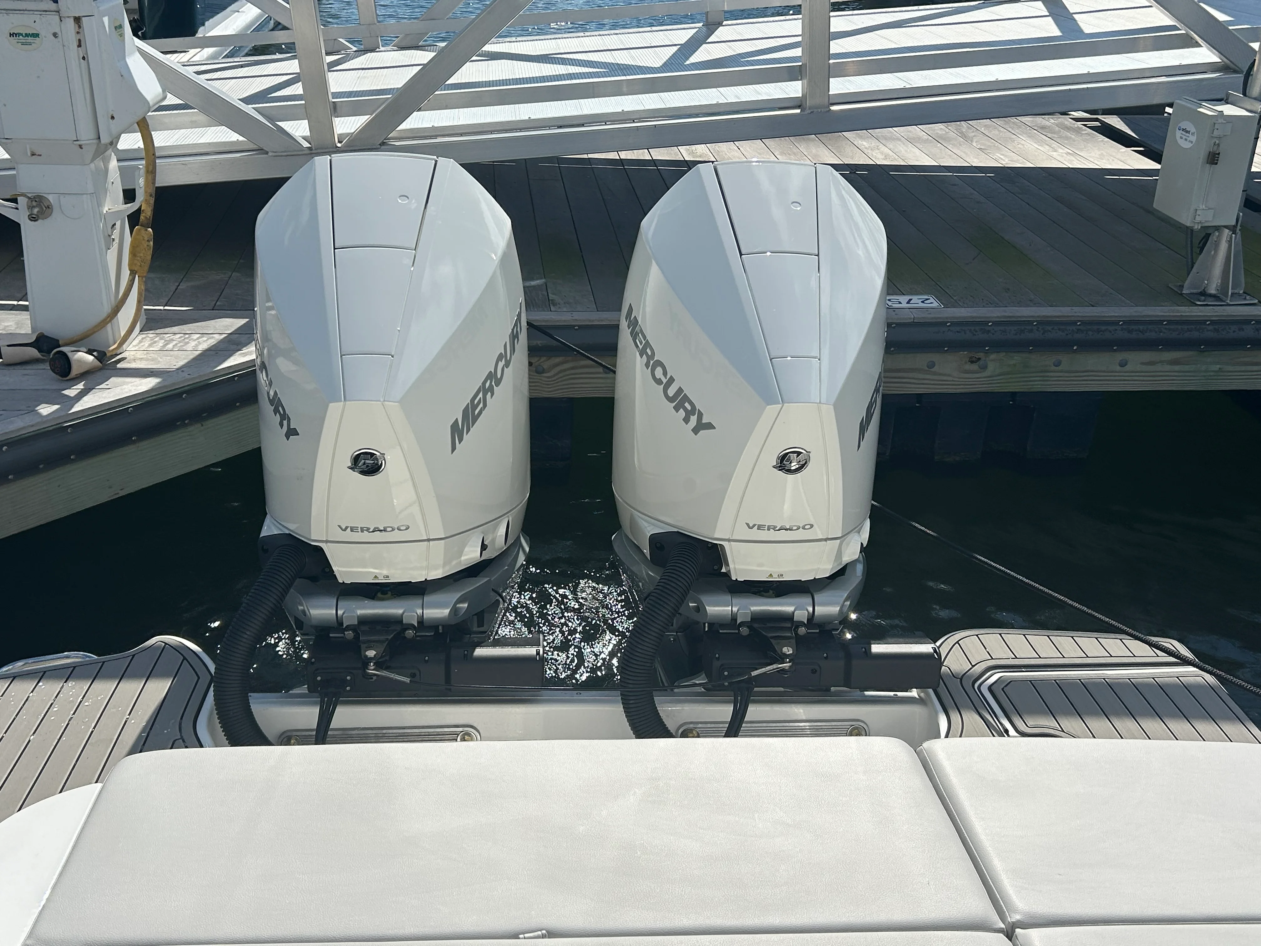 2026 Sea Ray SDX 290 Outboard Image Thumbnail #18