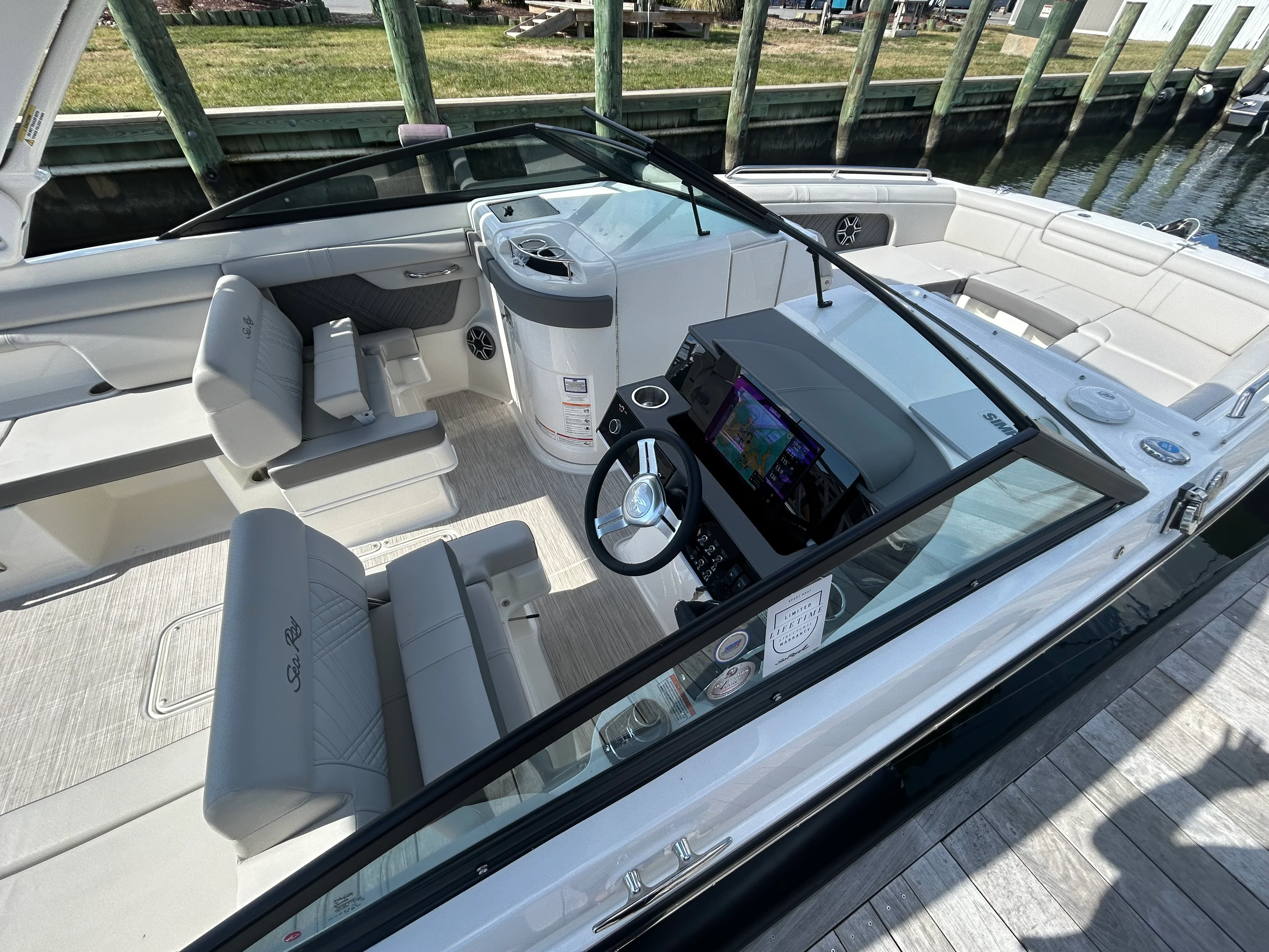 2026 Sea Ray SDX 290 Outboard Image Thumbnail #25