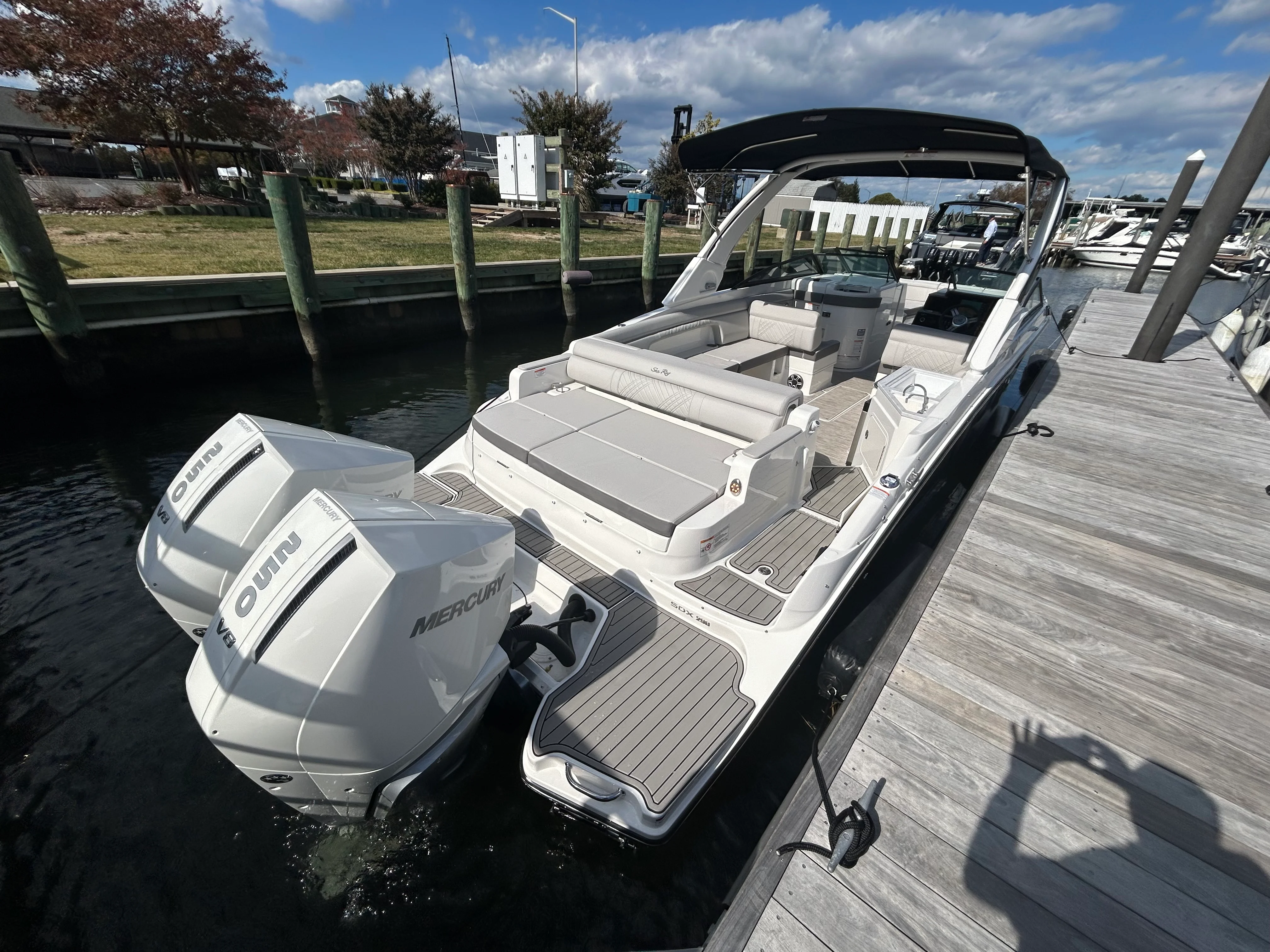 2026 Sea Ray SDX 290 Outboard Image Thumbnail #15