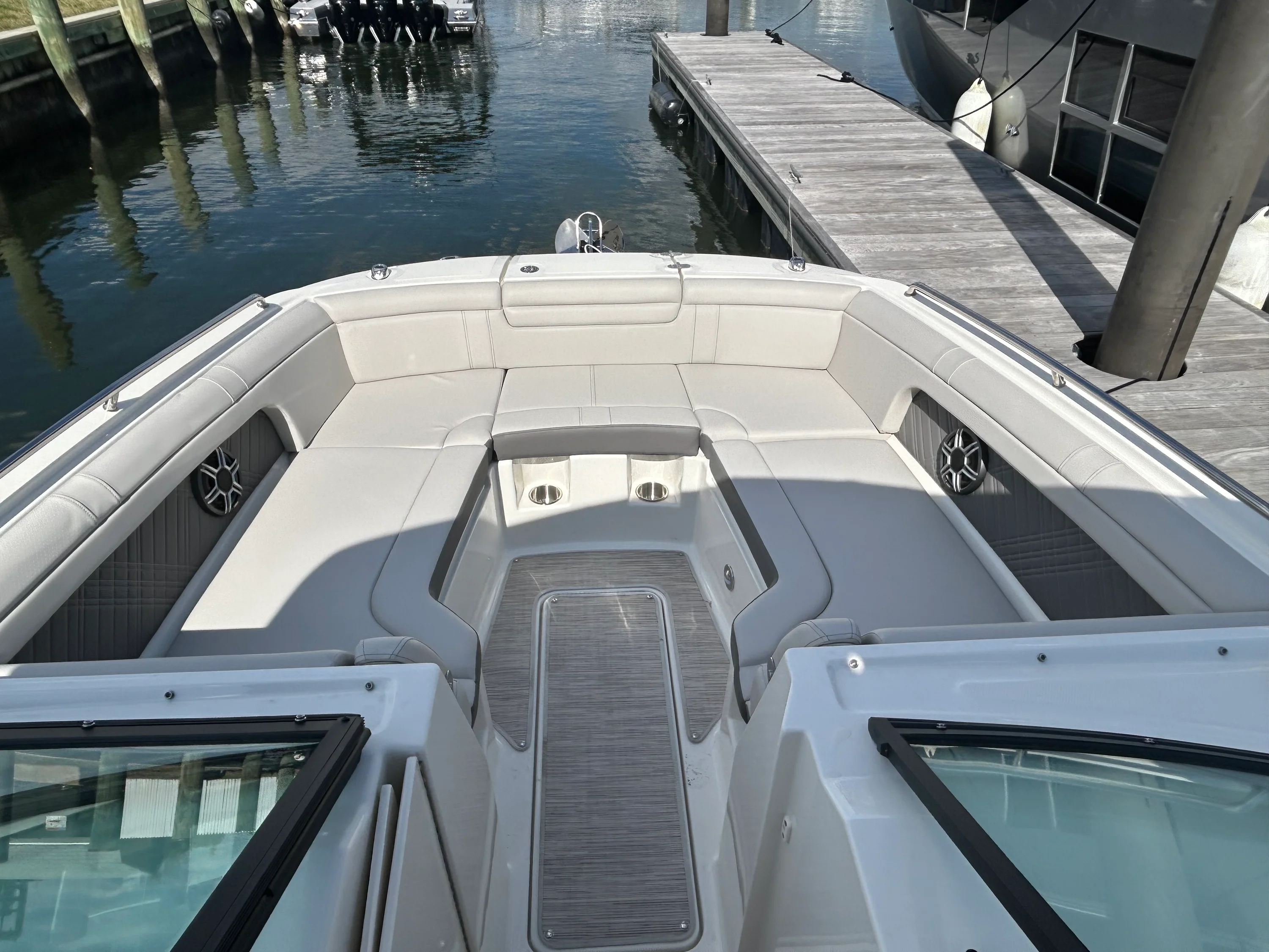 2026 Sea Ray SDX 290 Outboard Image Thumbnail #36